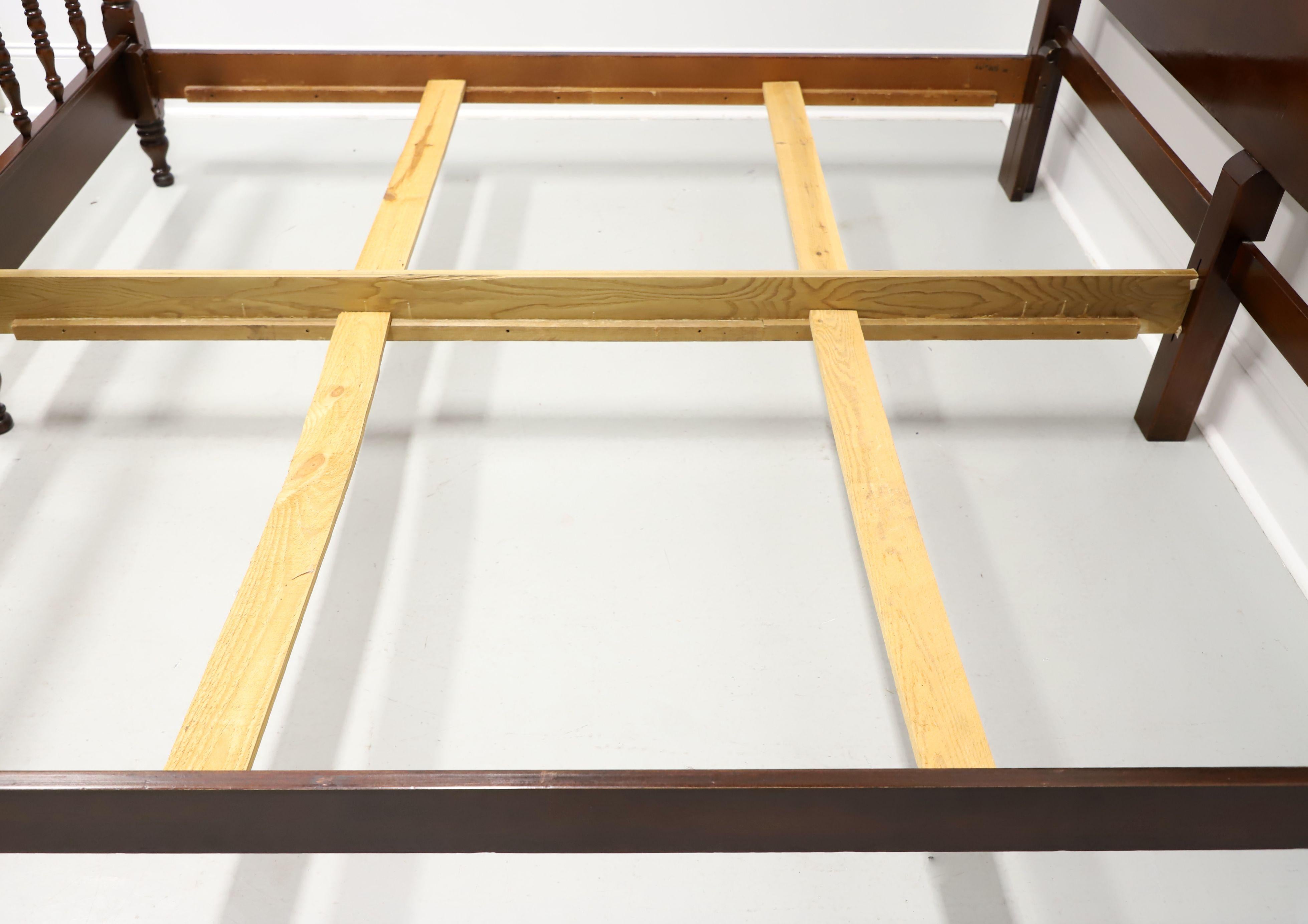 20th Century Cherry Chippendale King Size Short Poster Cannonball Bed In Good Condition For Sale In Charlotte, NC