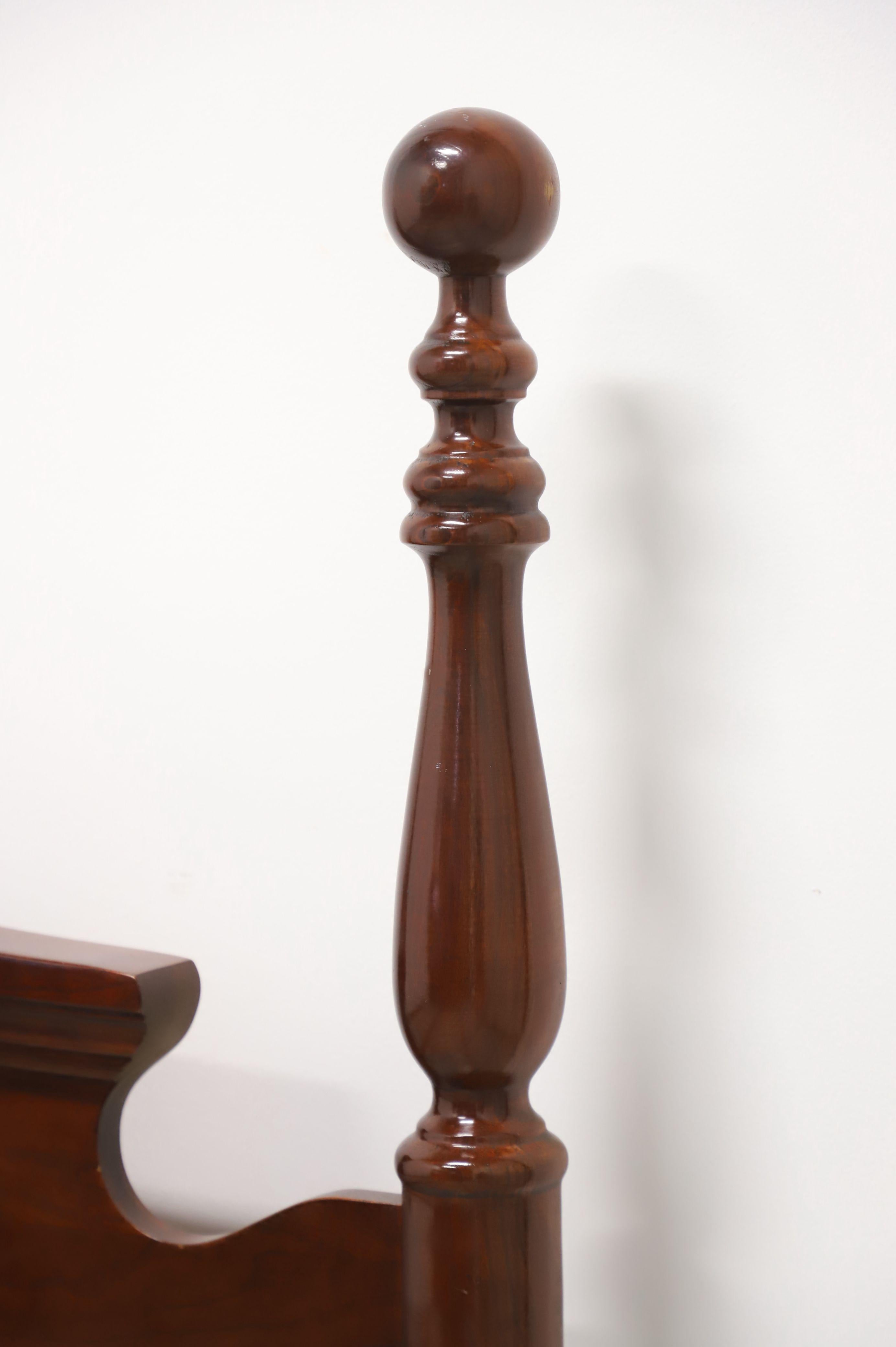 20th Century Cherry Chippendale King Size Short Poster Cannonball Bed For Sale 3