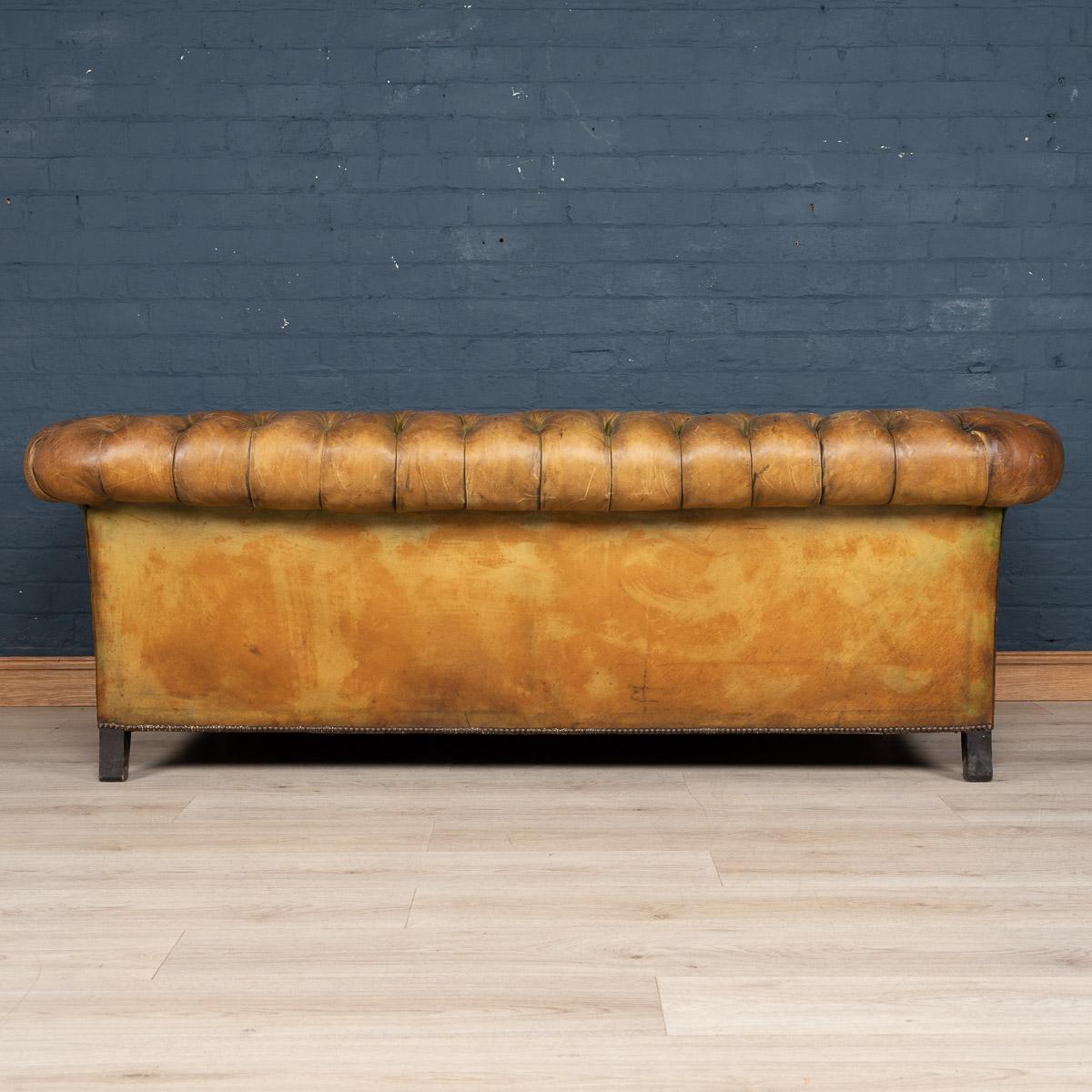 English 20th Century Chesterfield Leather Sofa with Button Down Seat, circa 1920