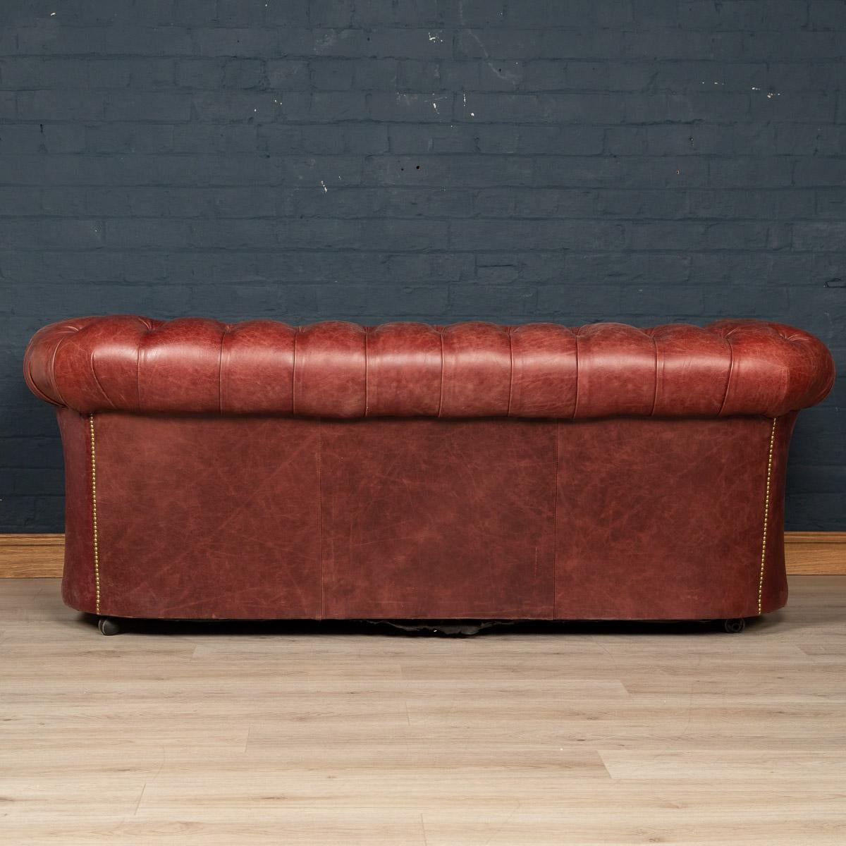 English 20th Century Chesterfield Leather Sofa With Button Down Seat