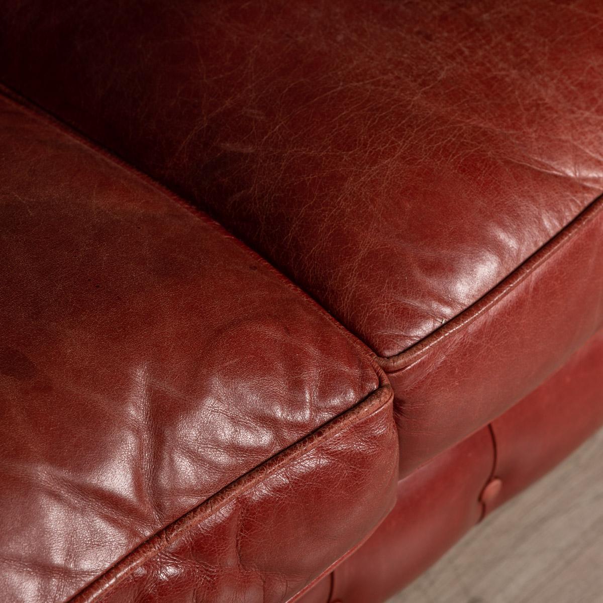 20th Century Chesterfield Three Seater Leather Sofa, c.1980 6