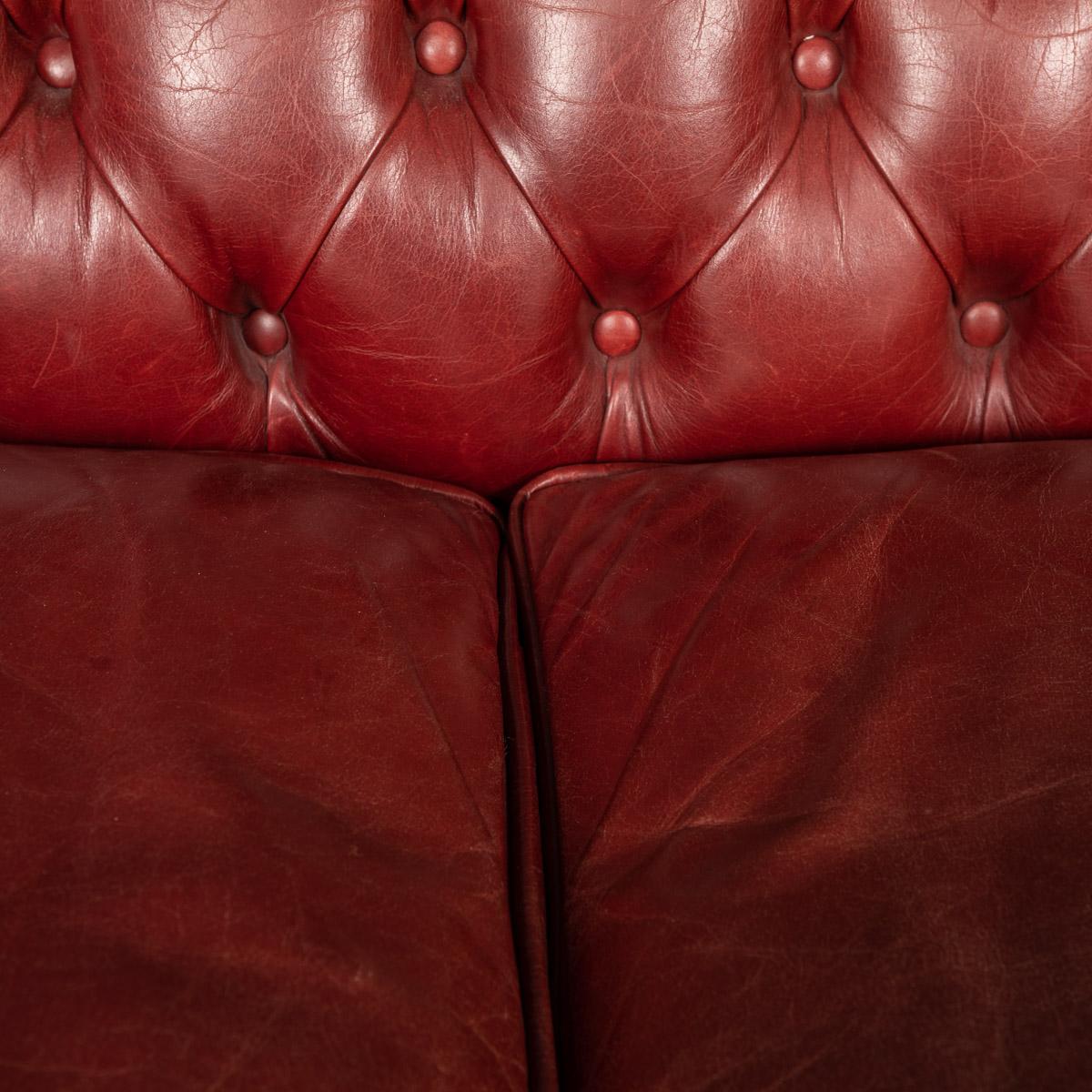 20th Century Chesterfield Three Seater Leather Sofa, c.1980 10