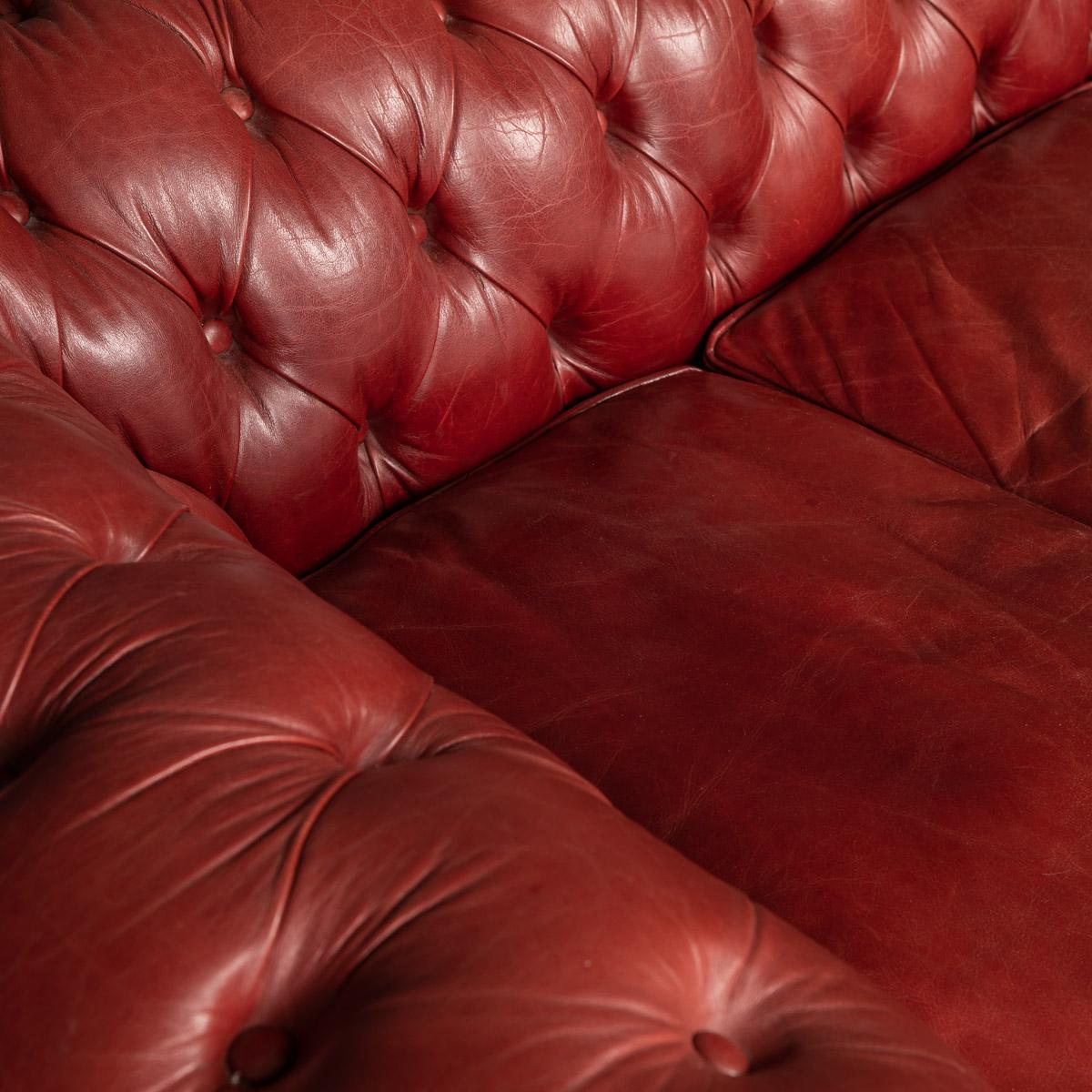 20th Century Chesterfield Three Seater Leather Sofa, c.1980 12