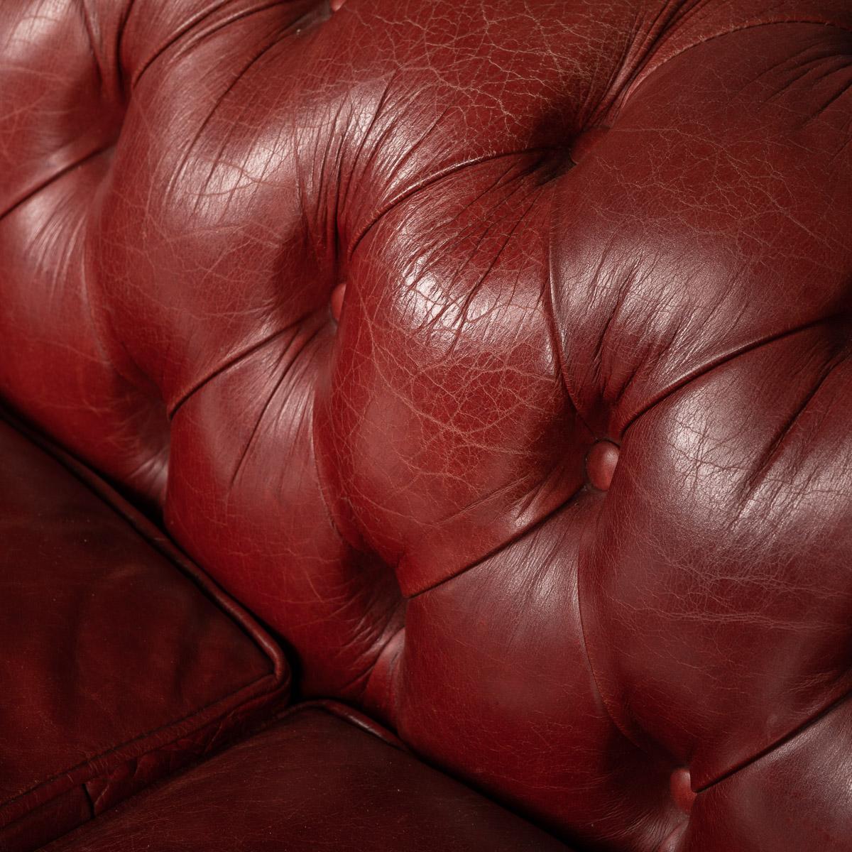 20th Century Chesterfield Three Seater Leather Sofa, c.1980 5