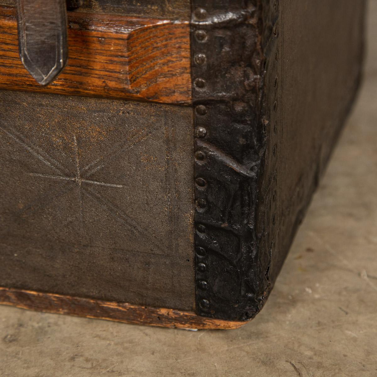 20th Century Childs Traveling Trunk, c.1900 11