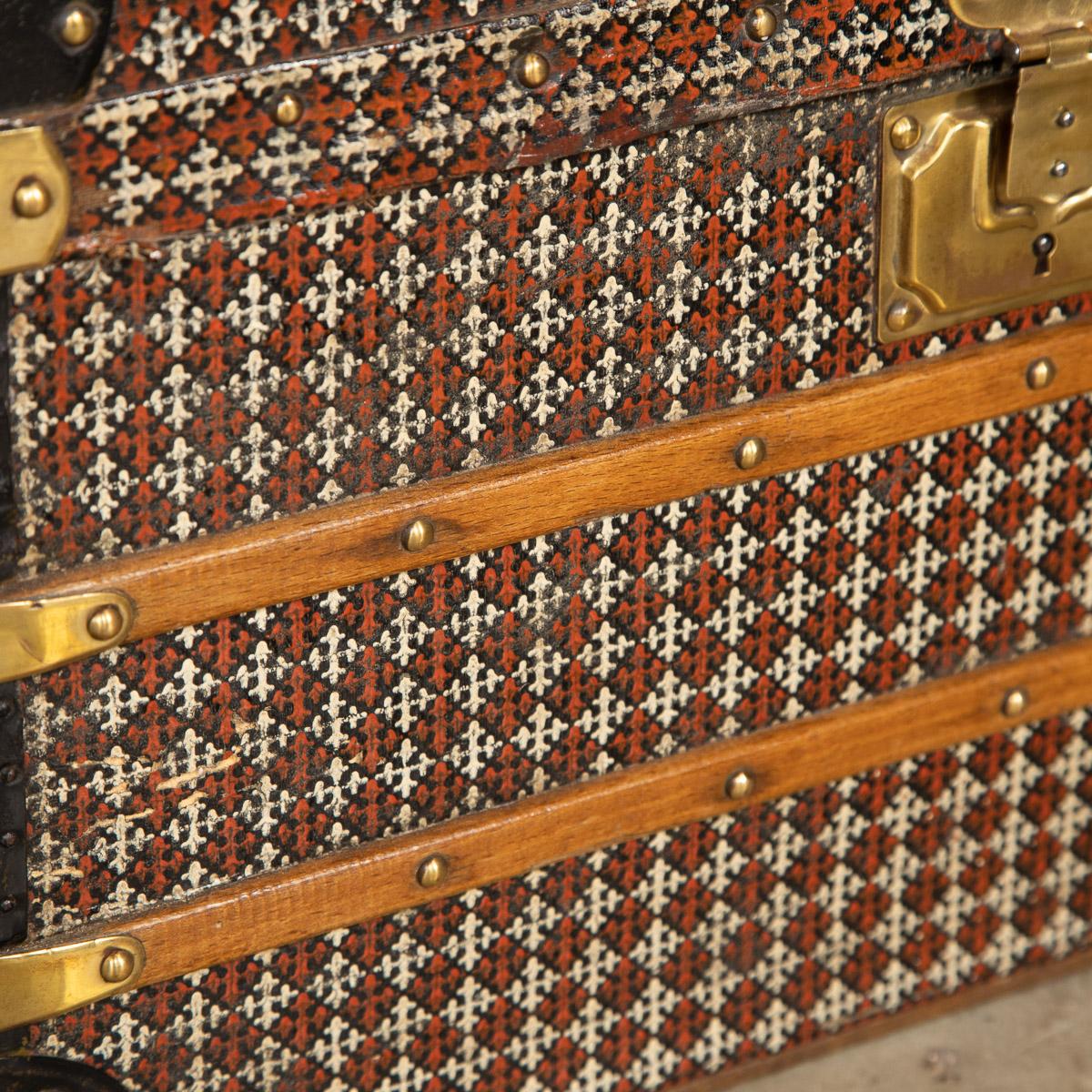 20th Century Childs Traveling Trunk, c.1920 10