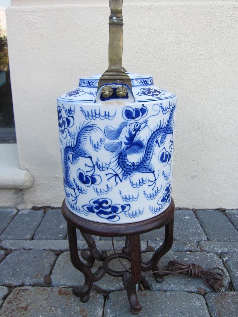 20th Century Chinese Blue and White Porcelain Jumbo Teapot as Lamp at