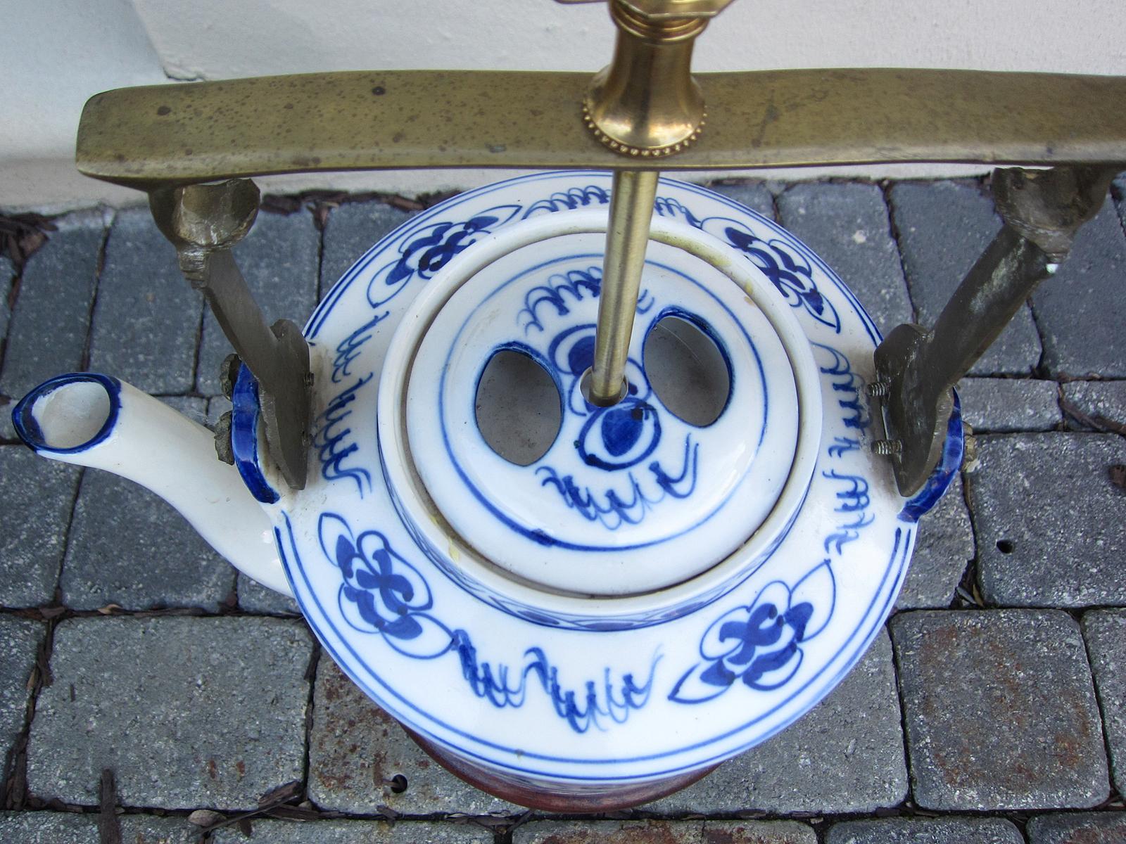 20th Century Chinese Blue & White Porcelain Jumbo Teapot as Lamp 2