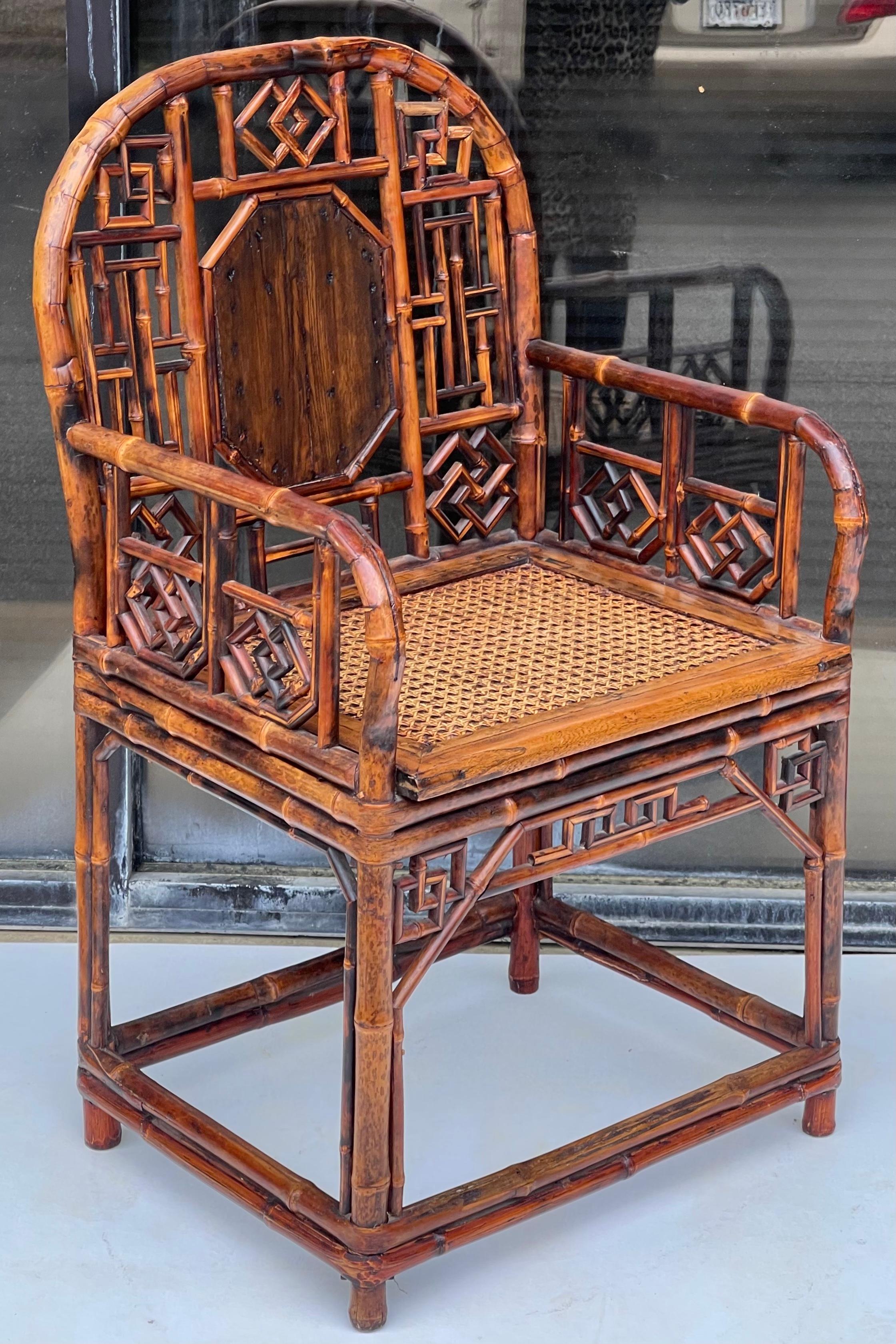 20th Century Chinese Burnt Bamboo Brighton Style Arm Chair In Good Condition For Sale In Kennesaw, GA