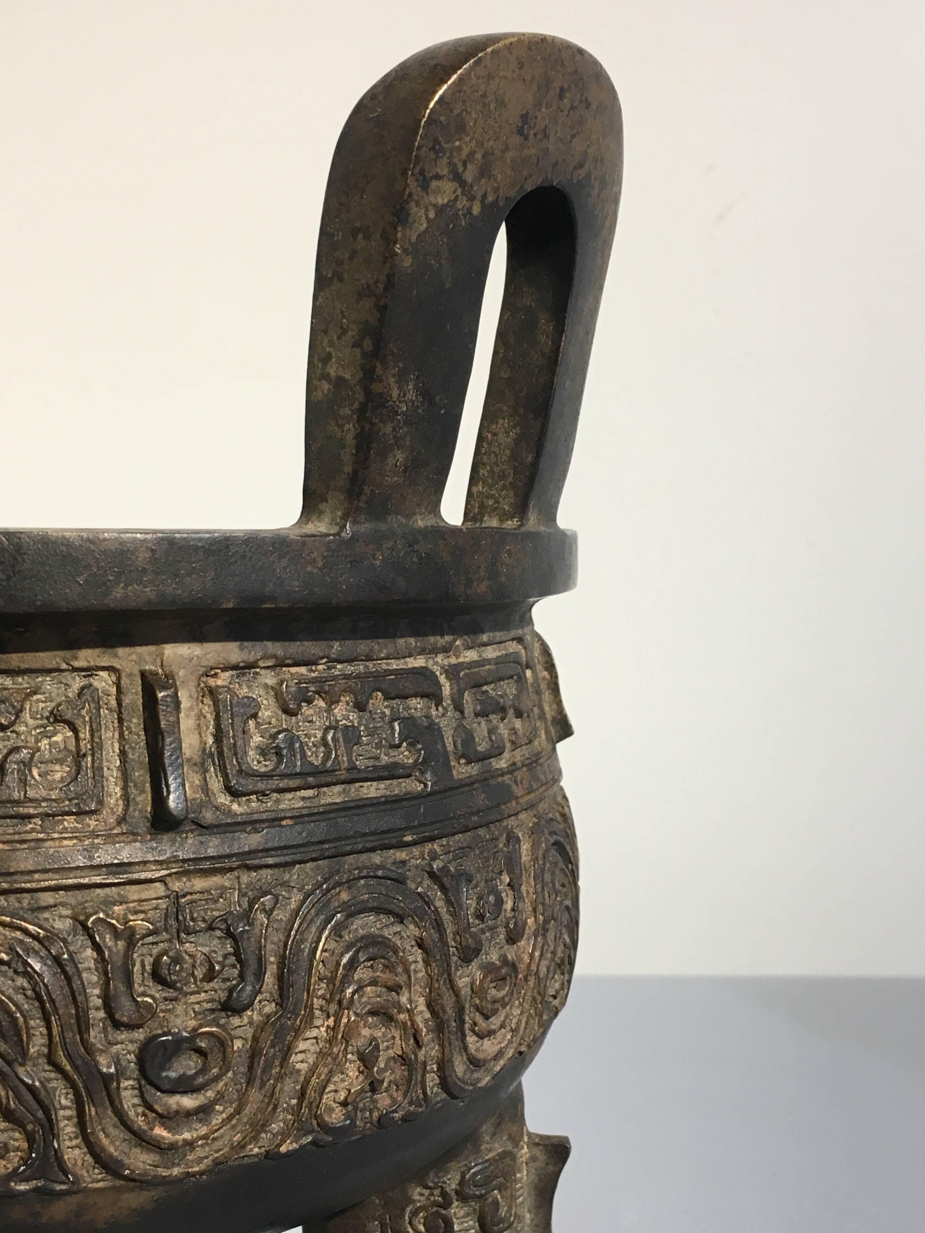 Chinese Archaisit Cast Bronze Ding Tripod Censer, Early 20th Century, China In Good Condition For Sale In Austin, TX