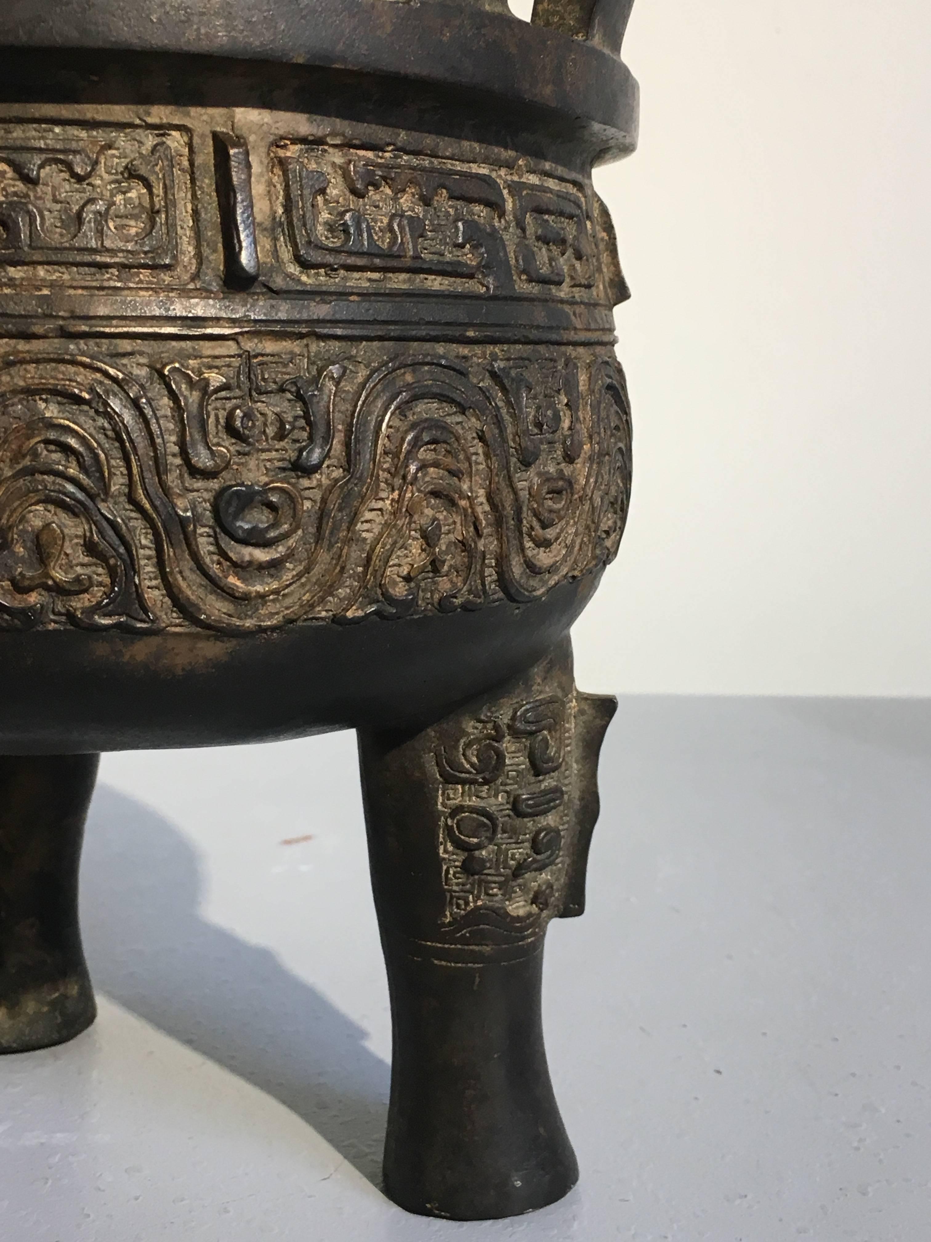 Chinese Archaisit Cast Bronze Ding Tripod Censer, Early 20th Century, China For Sale 1
