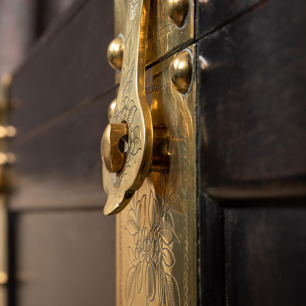 20th Century Chinese Ebonised Chest of Drawers with Top Lid, C.1940 7