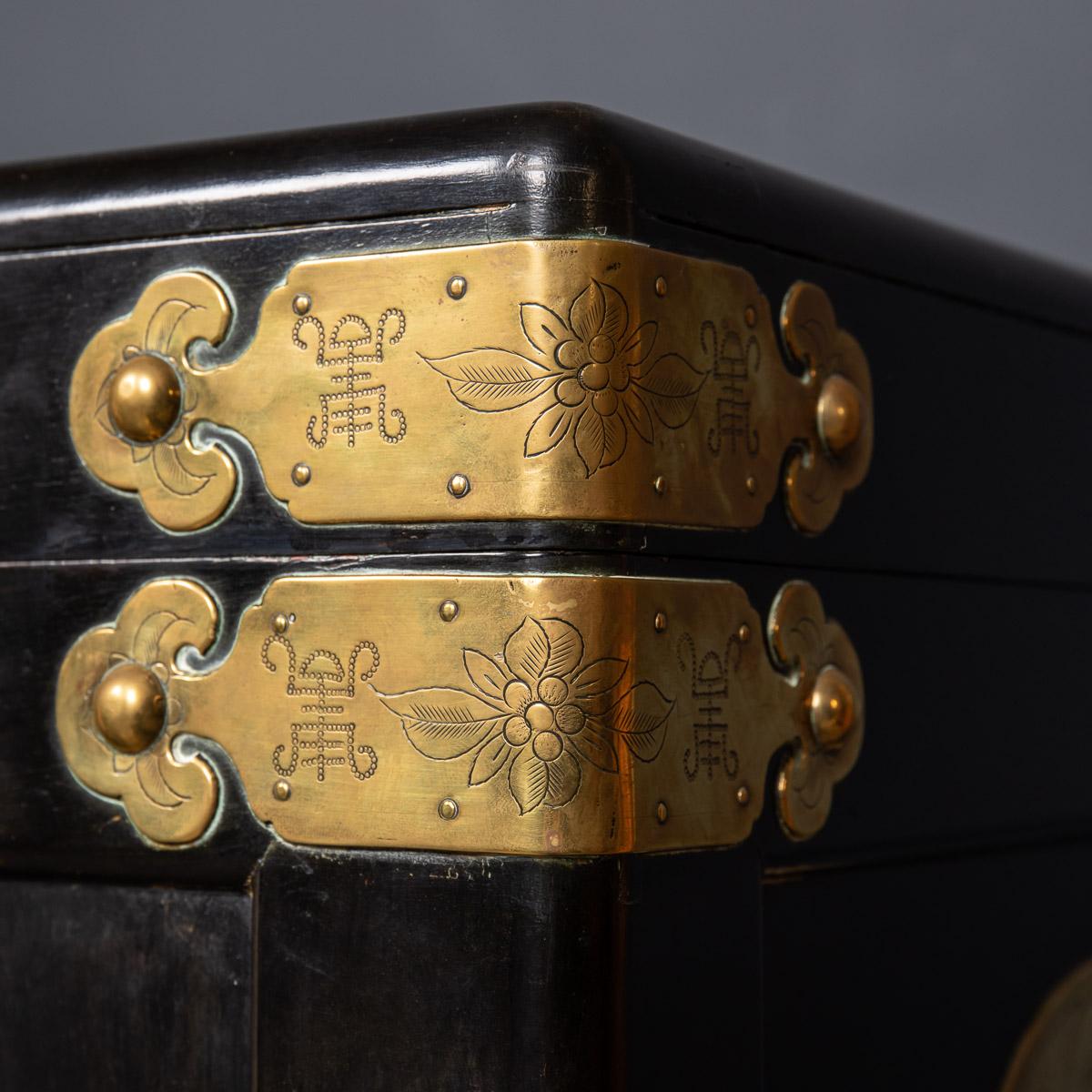 20th Century Chinese Ebonised Chest of Drawers with Top Lid, C.1940 3