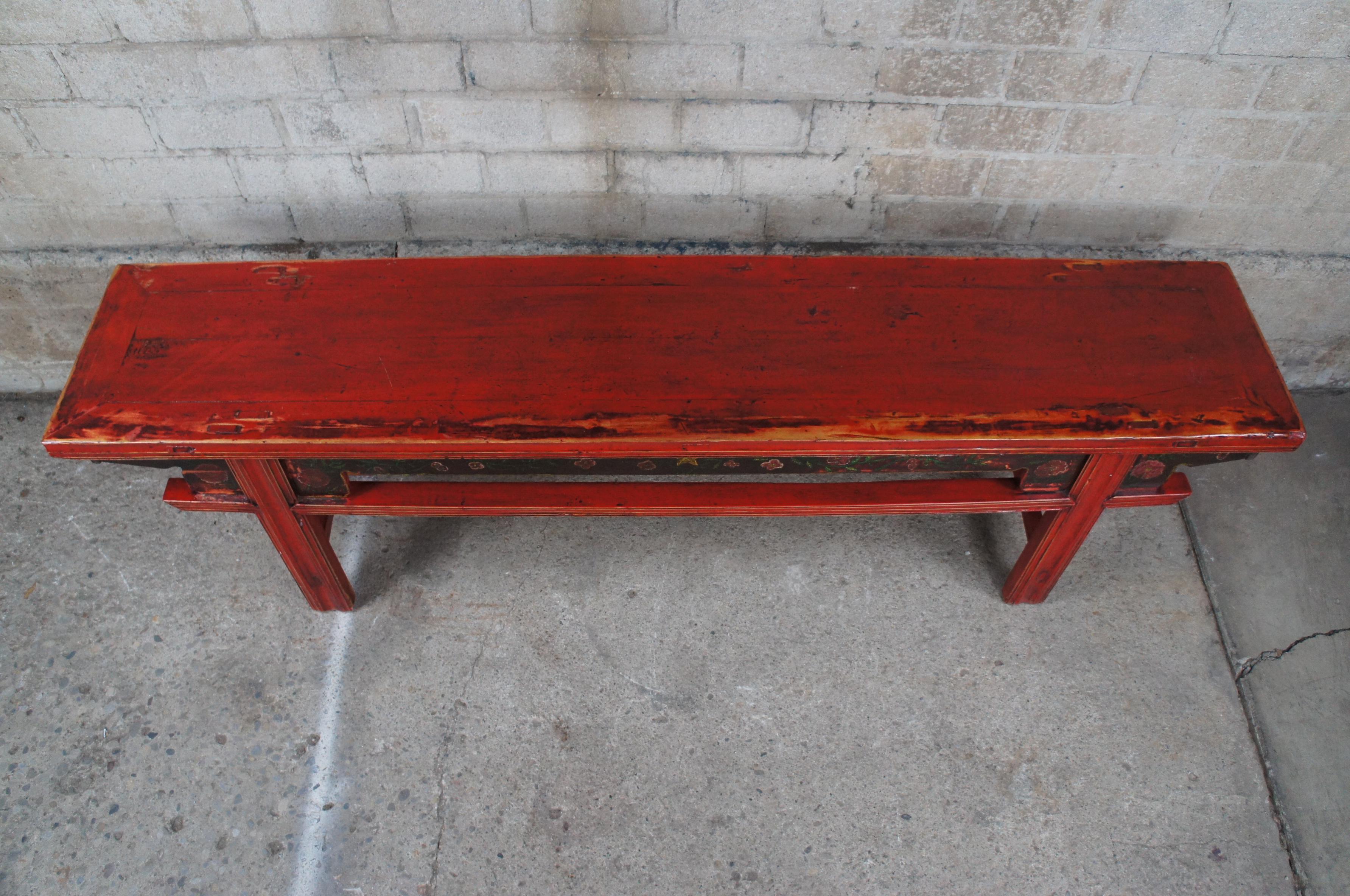 20ème siècle Orme Chinois Laque Rouge Chinoiserie Autel Hall d'entrée Banc Siège Pew Bon état �à Dayton, OH