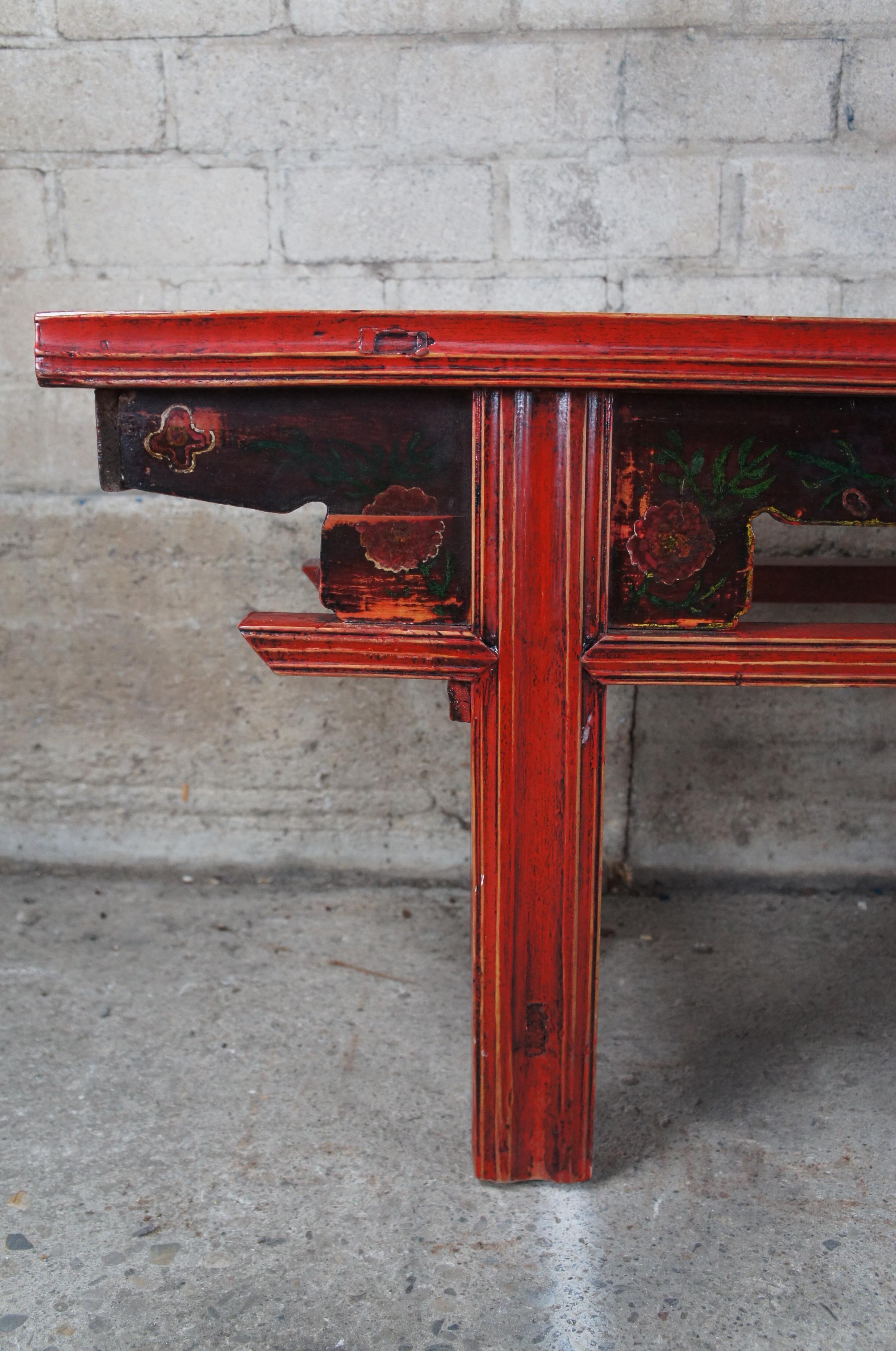 20th Century Chinese Elm Red Lacquer Chinoiserie Altar Hallway Bench Seat Pew In Good Condition For Sale In Dayton, OH