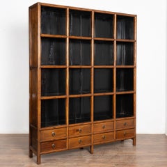 Libreria in legno d'olmo cinese del XX secolo, mobile da esposizione aperto