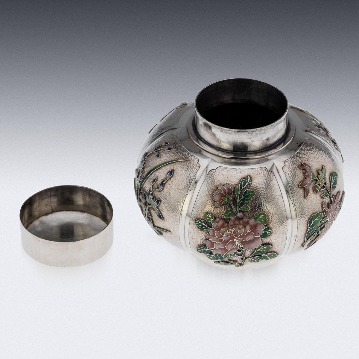 20th Century Chinese Export Solid Silver & Enamel Tea Caddy, Luen Wo, c.1900 3
