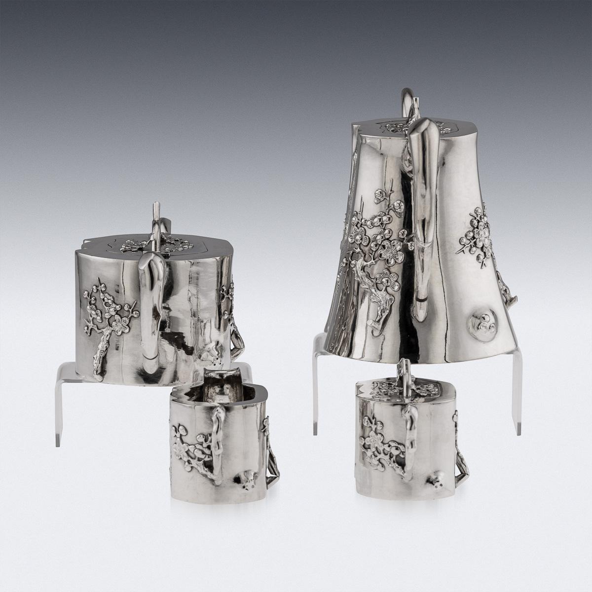 Altro Set da tè da esportazione cinese del XX secolo in argento massiccio con quattro pezzi, A.I.C. 1900 circa in vendita