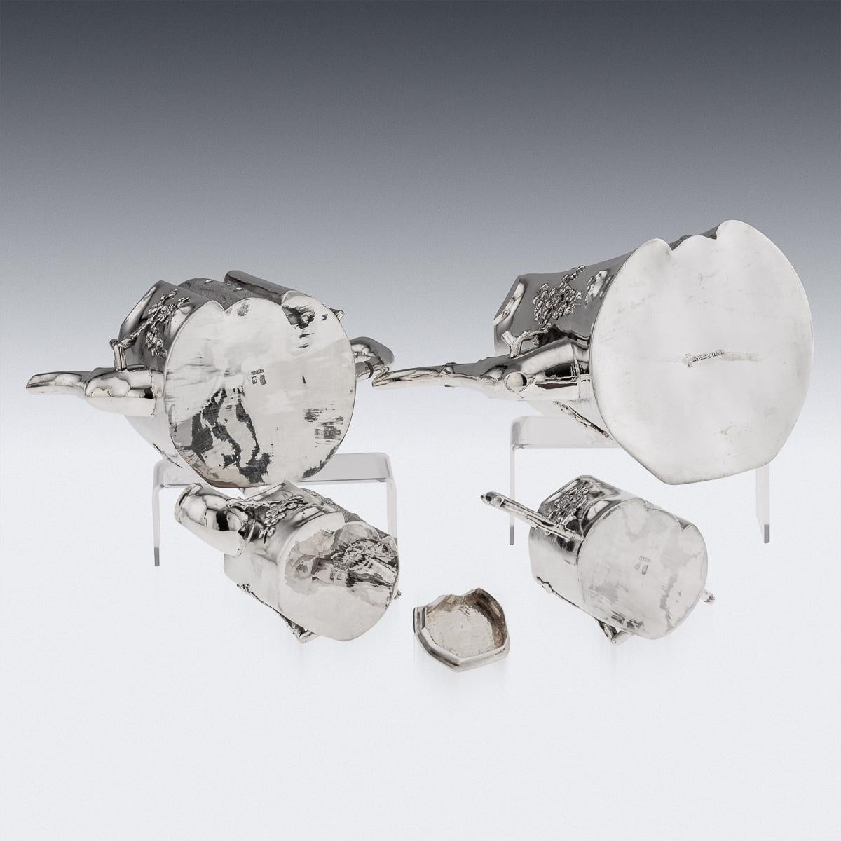 Inizio XX secolo Set da tè da esportazione cinese del XX secolo in argento massiccio con quattro pezzi, A.I.C. 1900 circa in vendita