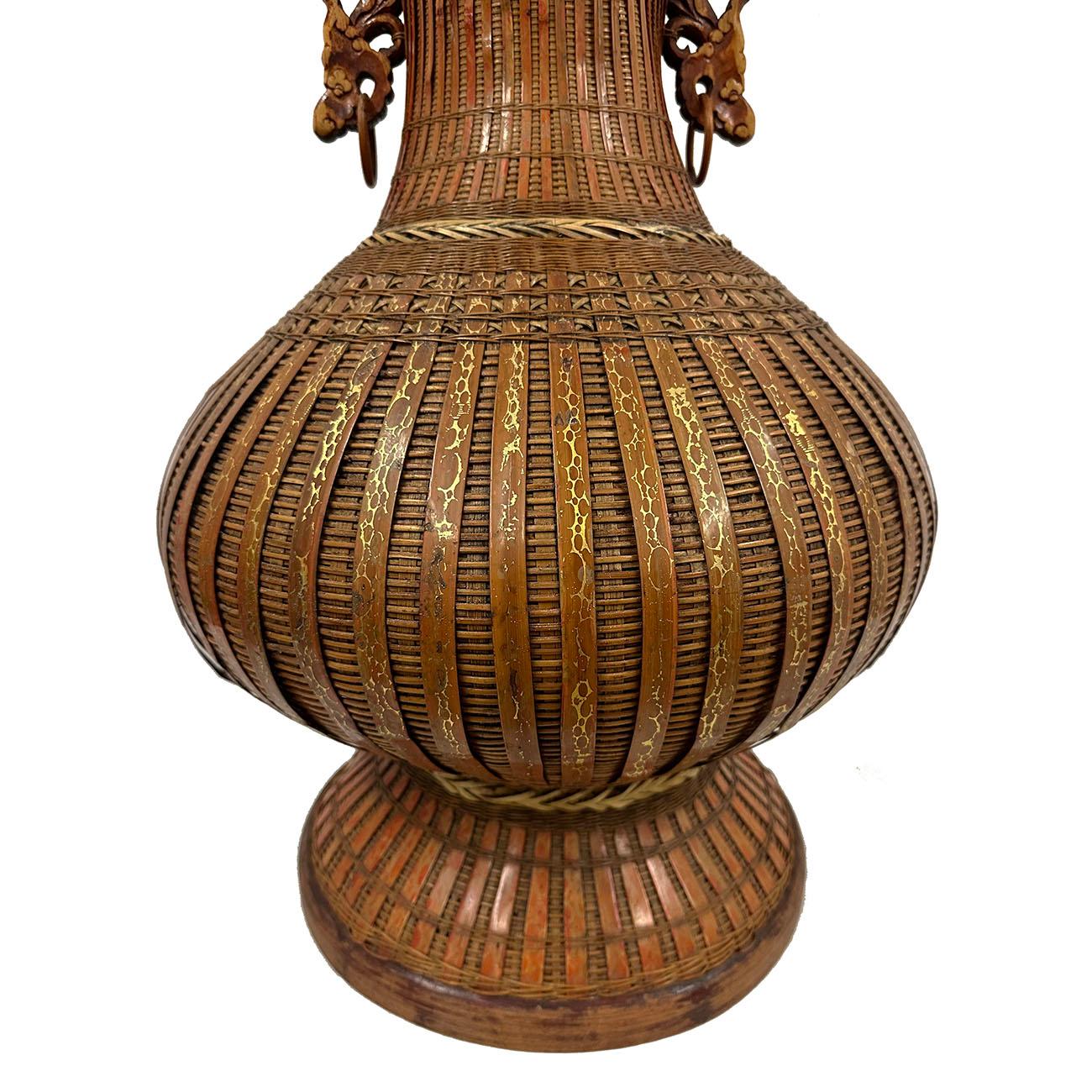 Chinese Export 20th Century Chinese Hand-Woven Bamboo Vase For Sale