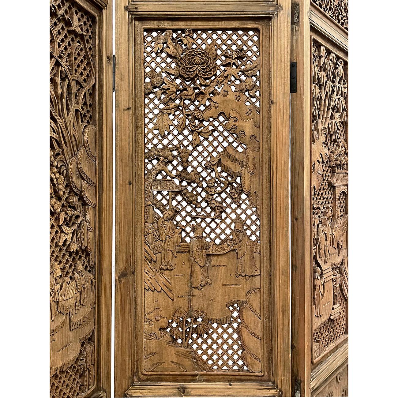 20th Century Chinese Handcrafted 4 Panels Camphor Wood Screen/Room