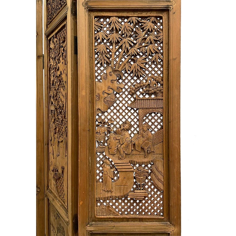 20th Century Chinese Handcrafted 4 Panels Camphor Wood Screen/Room Divider For Sale 8