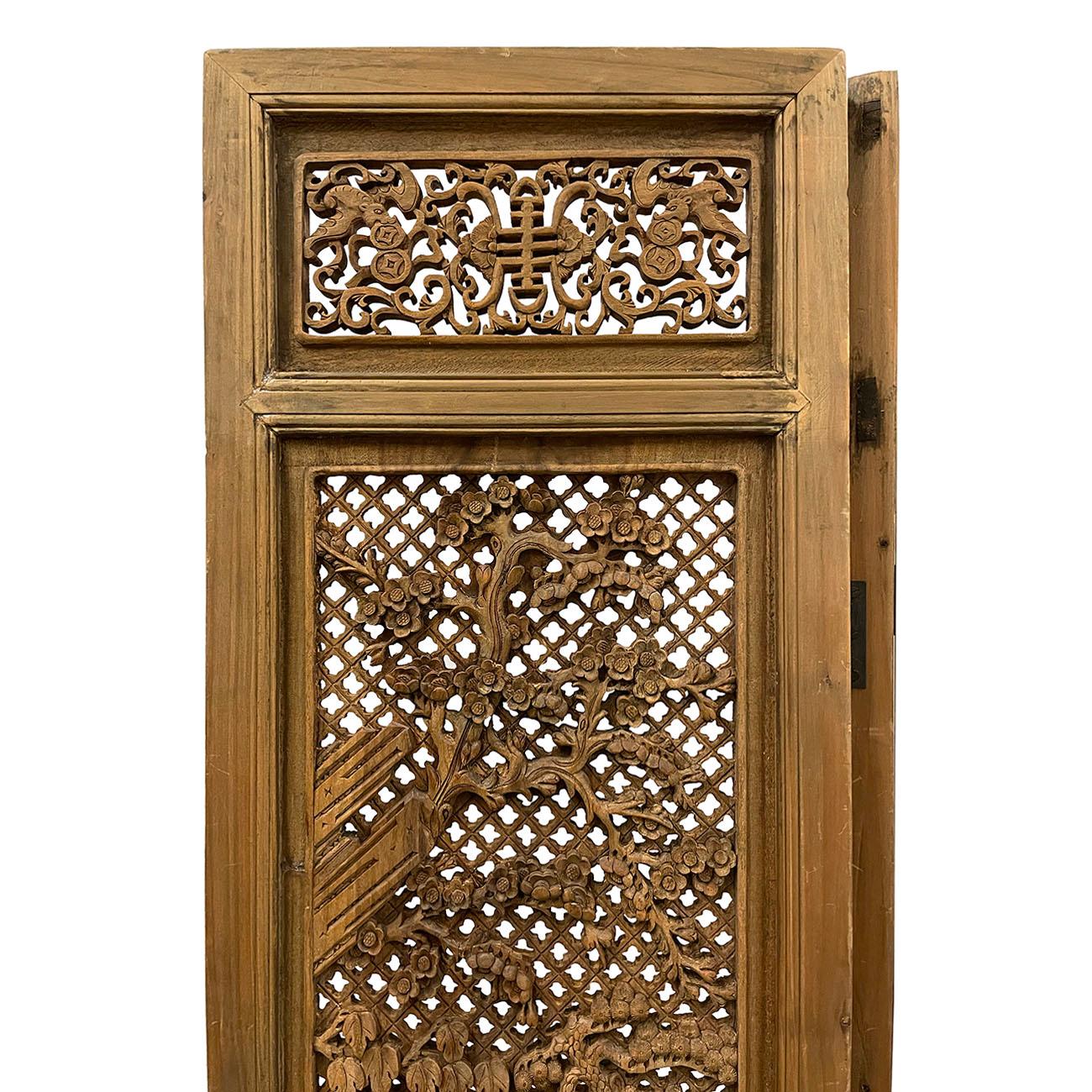 Chinese Export 20th Century Chinese Handcrafted 4 Panels Camphor Wood Screen/Room Divider