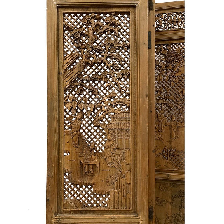 Carved 20th Century Chinese Handcrafted 4 Panels Camphor Wood Screen/Room Divider For Sale