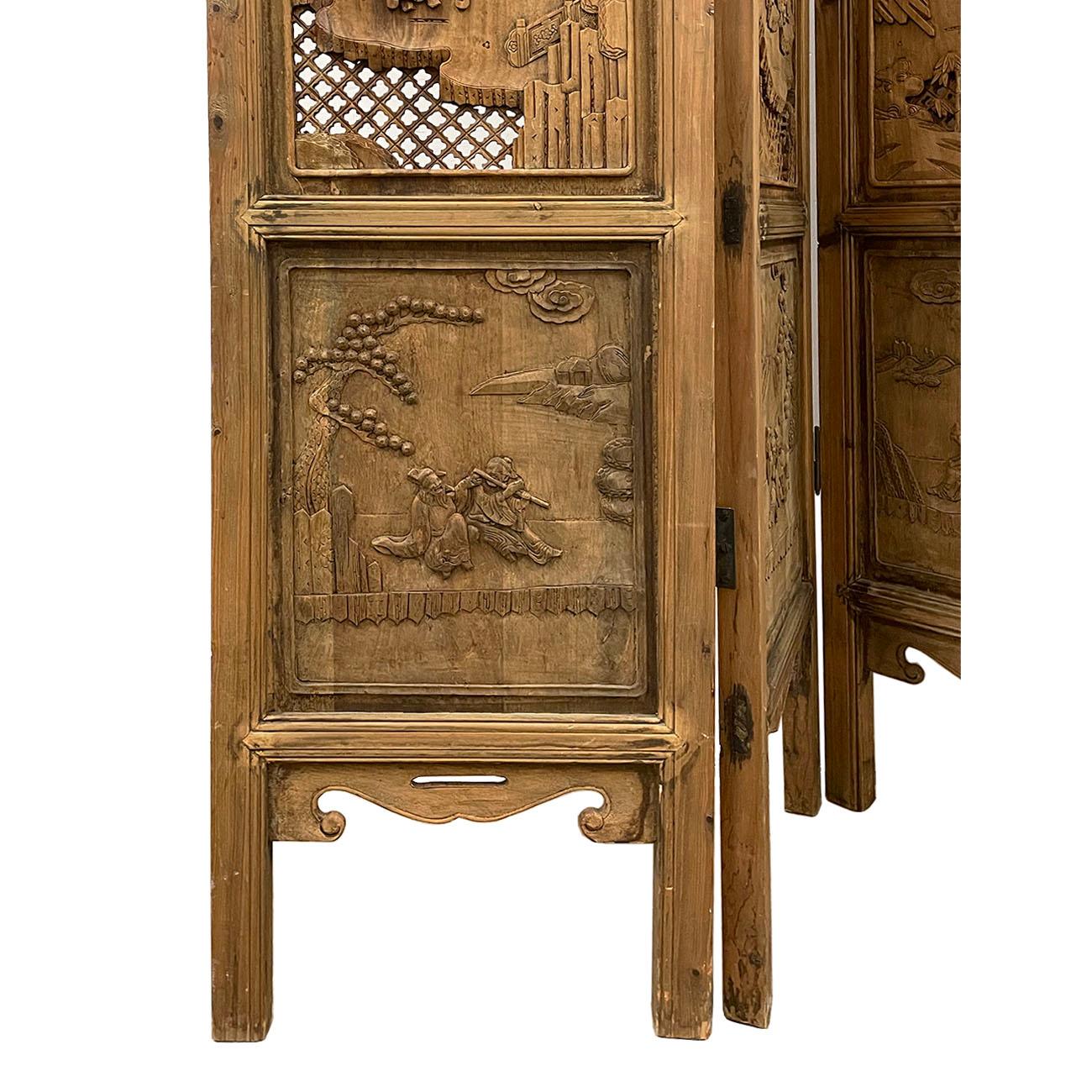 20th Century Chinese Handcrafted 4 Panels Camphor Wood Screen/Room Divider In Good Condition In Pomona, CA