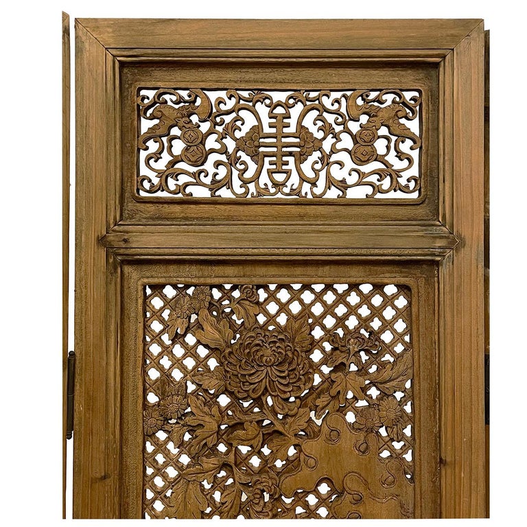 20th Century Chinese Handcrafted 4 Panels Camphor Wood Screen/Room Divider For Sale 4