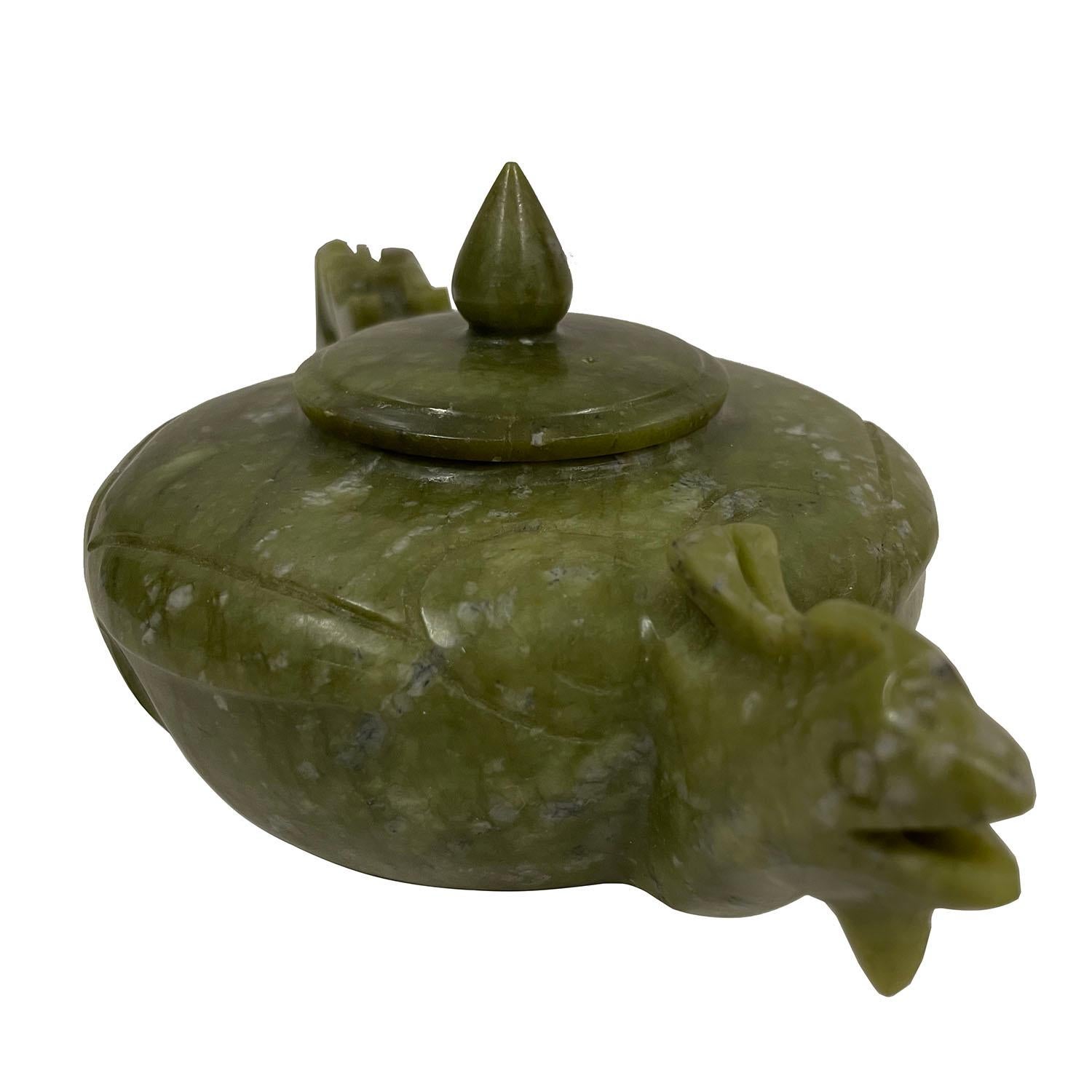Juego de té de jade chino del siglo XX - 9 piezas en venta 2
