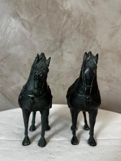 20e siècle Paire de chevaux chinois en bronze