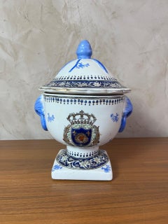 20th century Chinese Porcelain