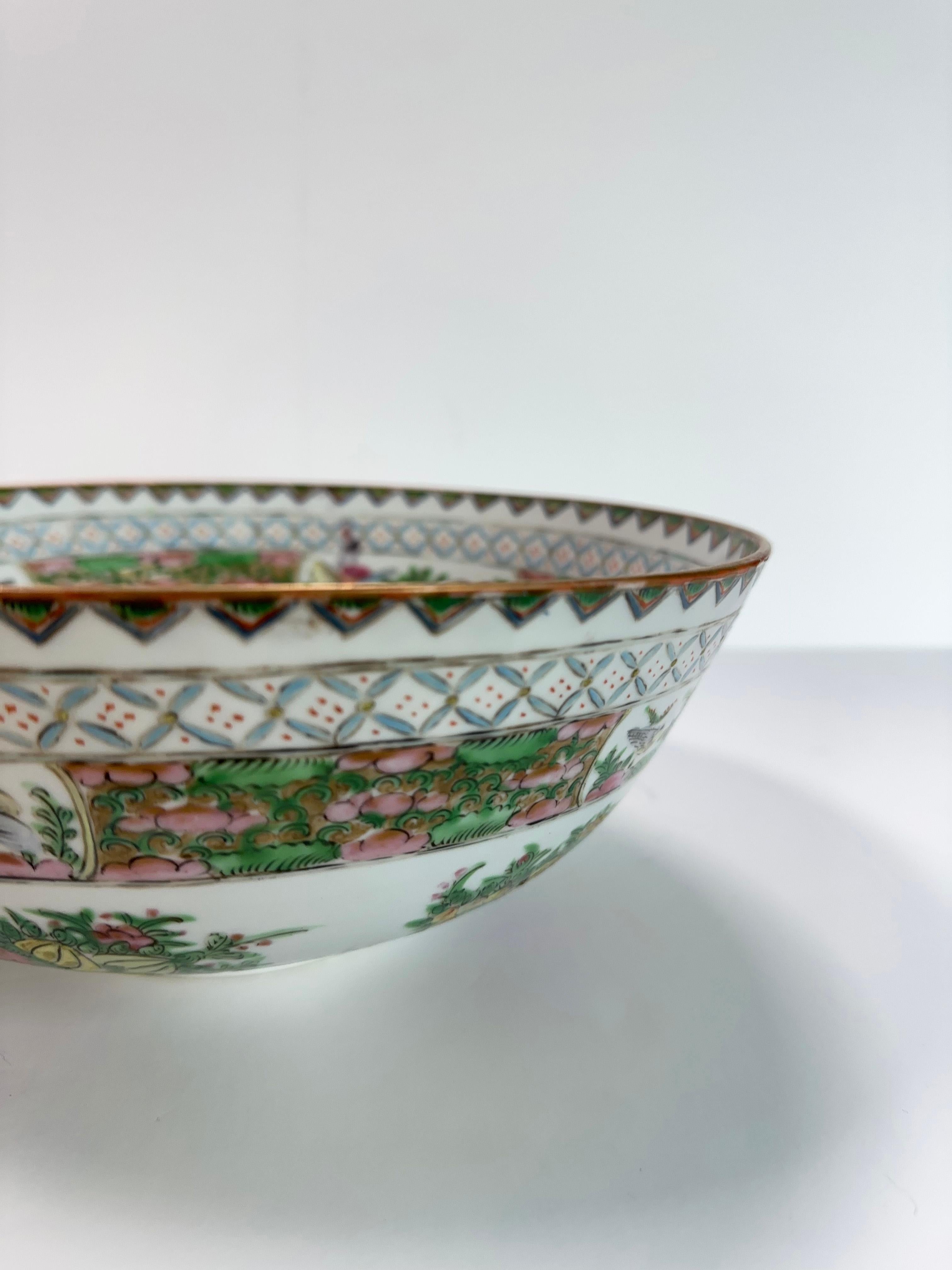 Mid-20th Century 20th Century Chinese Porcelain Rose Medallion Canton Bowl For Sale