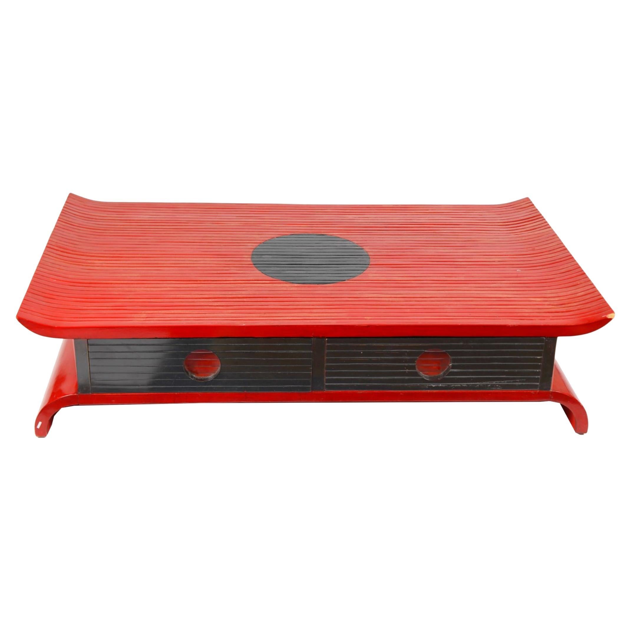 20th Century Chinese Red and Black Lacquer Coffee Table For Sale