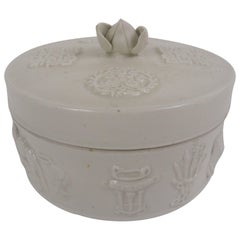 20th Century, Chinese Round Ceramic Box