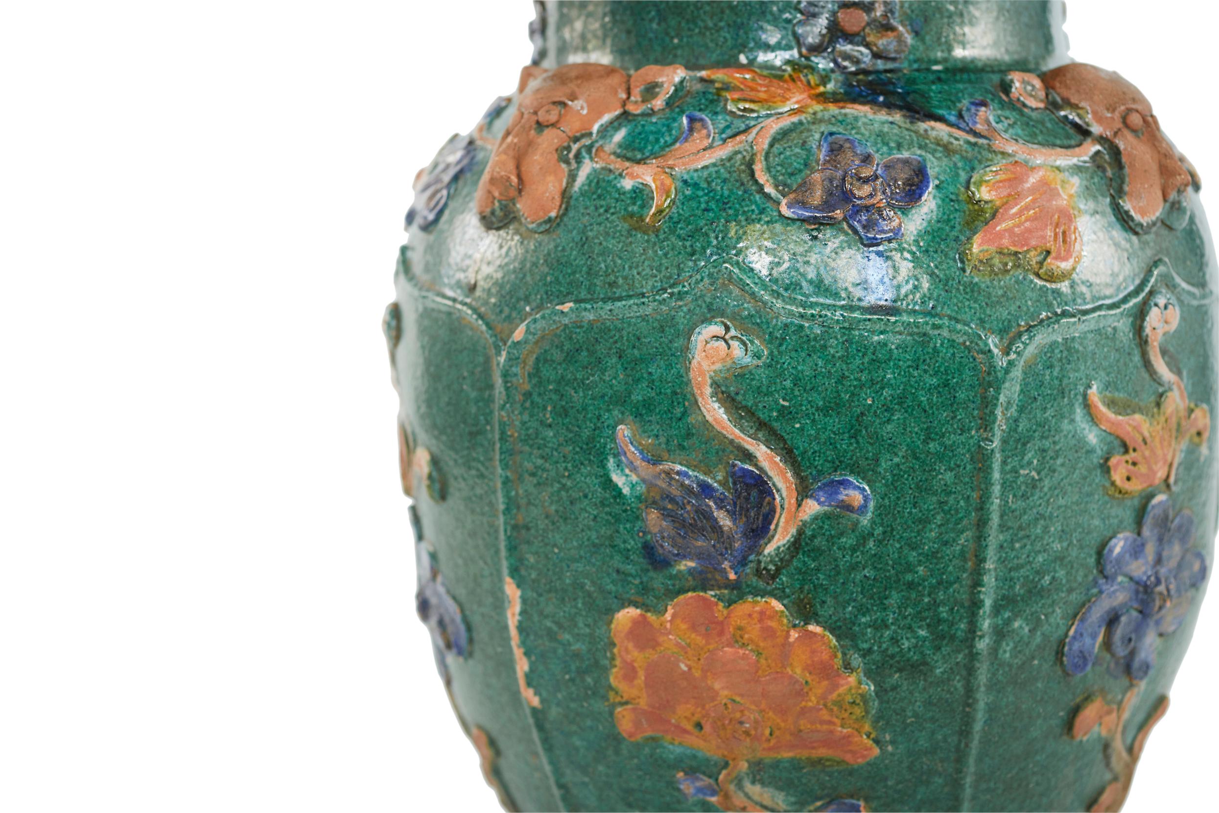 20th Century Chinese Sancai Glazed Covered Jar  For Sale 5