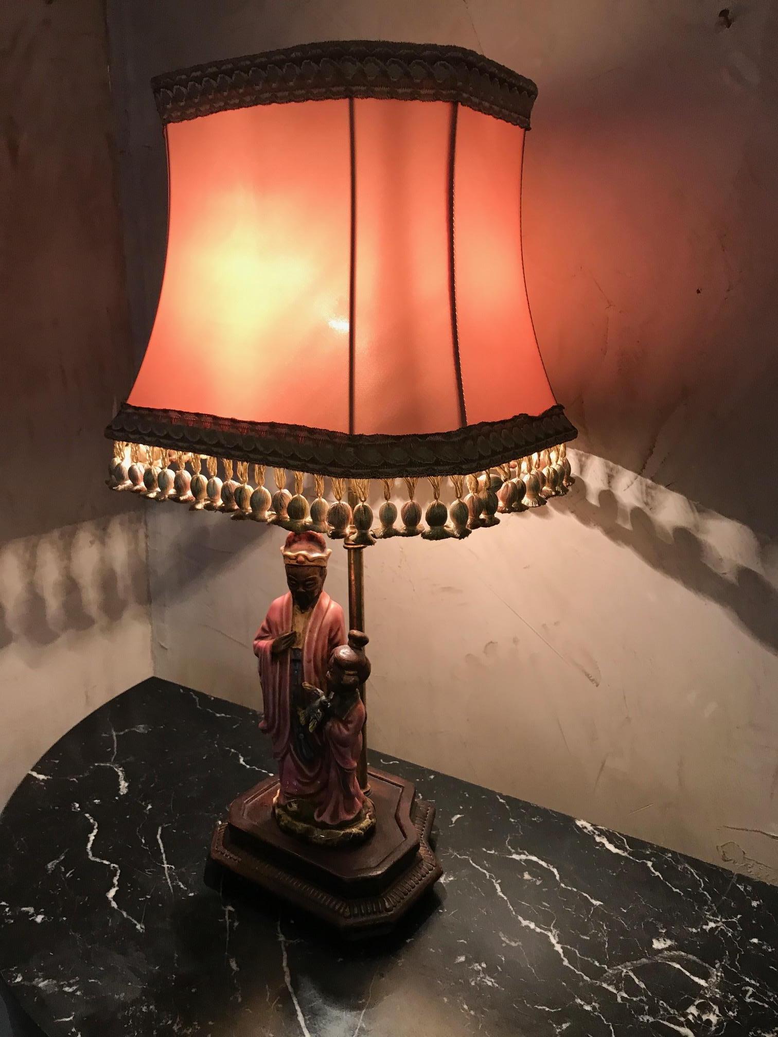 Chinoiseries Lampe de table en porcelaine de style chinois du XXe siècle, années 1950 en vente