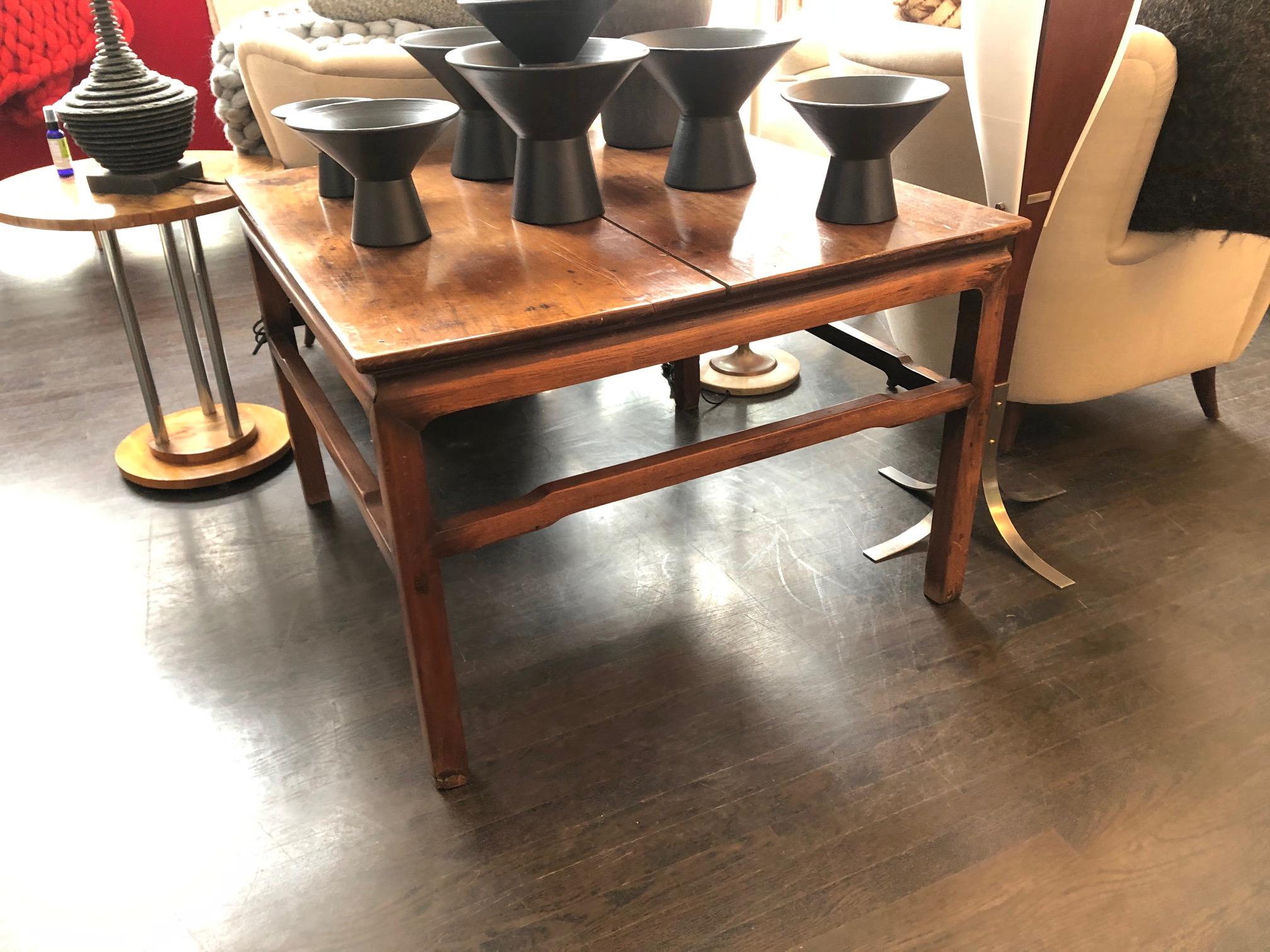 20th Century Chinese Teak Center Table In Good Condition For Sale In Sag Harbor, NY