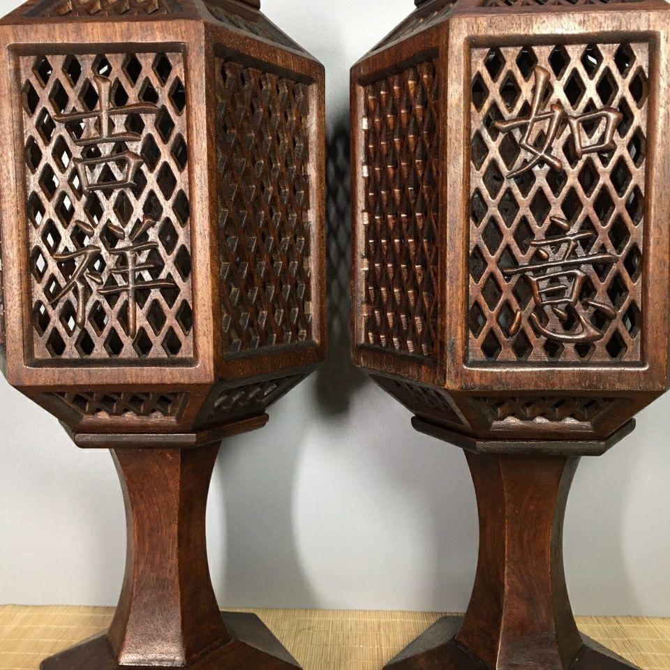 42.5cm Vintage Chinese Wood Carving Auspicious Palace Lanterns Pair For Sale 4
