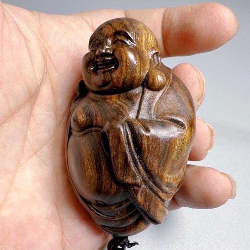 20th Century Chinese Wood Carving Maitreya Buddha Bracelet For Sale 4