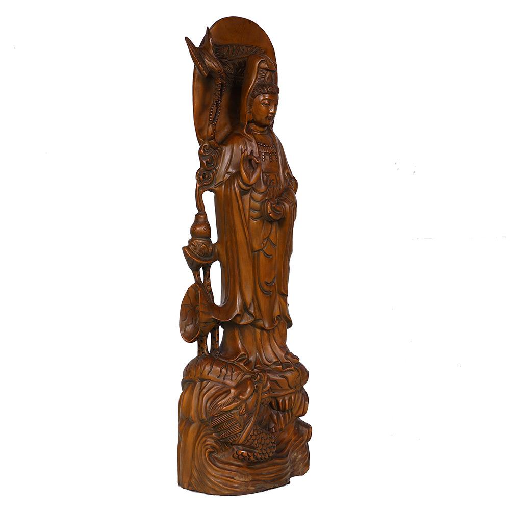 20th Century Chinese Wooden Carved Guan Yin Statuary In Good Condition For Sale In Pomona, CA