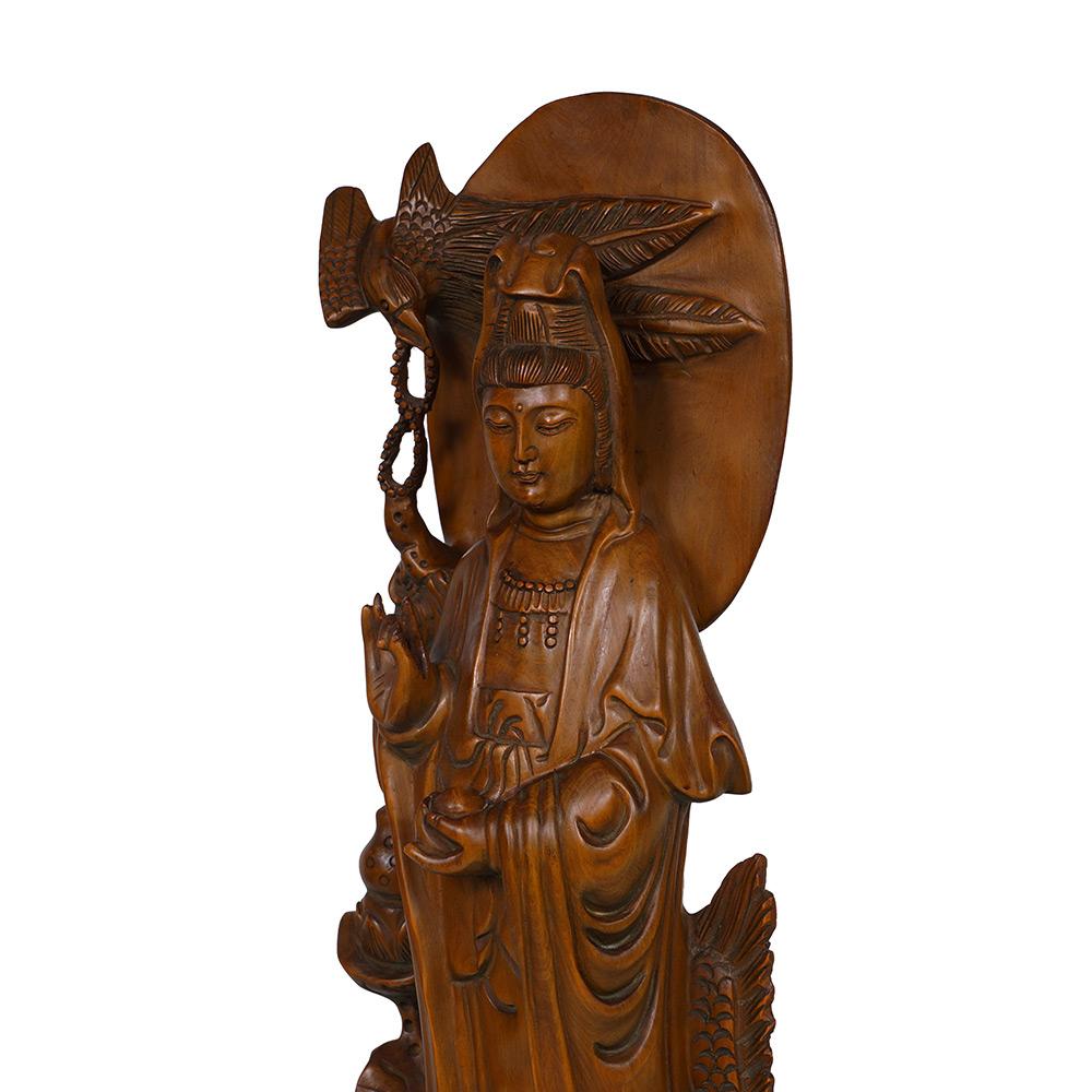 20th Century Chinese Wooden Carved Guan Yin Statuary For Sale 3