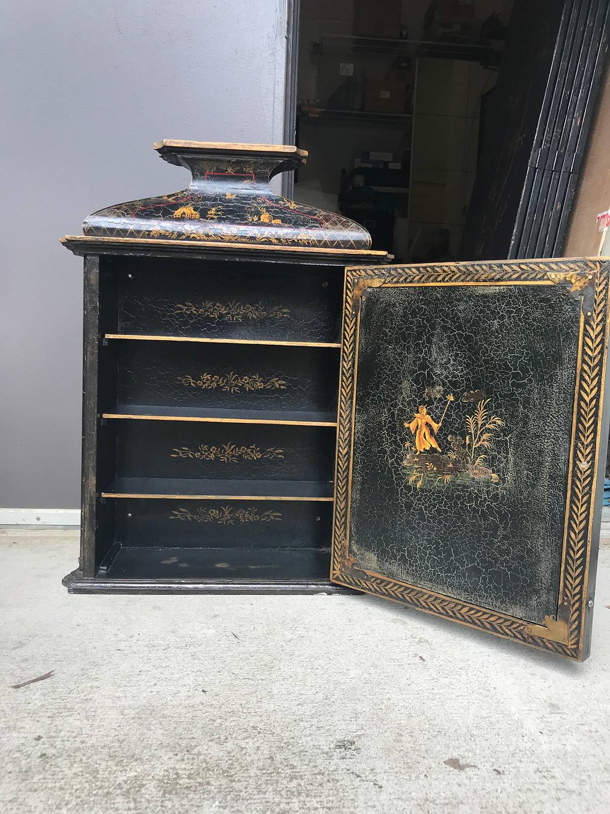 20th Century Chinoiserie  Mirror Cabinet with One Door 7