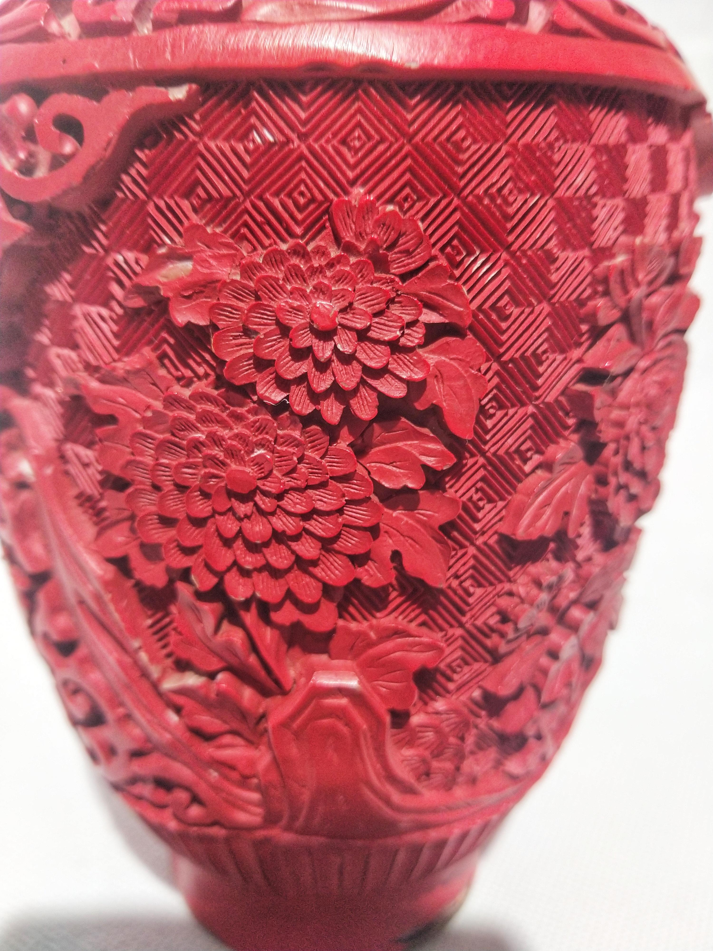 Early 20th Century Chinoiserie Style Cinnabar on Brass Vase For Sale 1