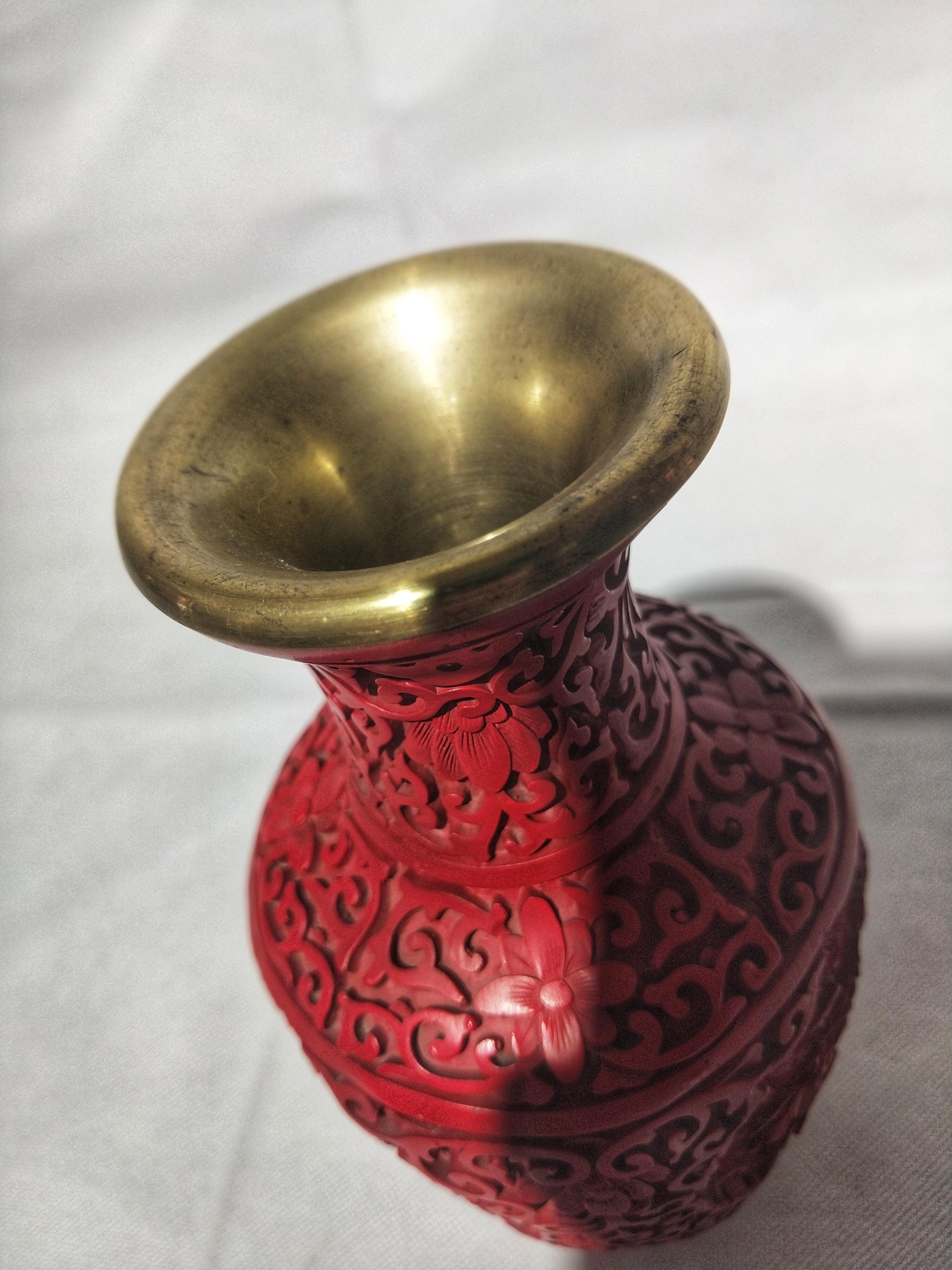 Early 20th Century Chinoiserie Style Cinnabar on Brass Vase For Sale 2