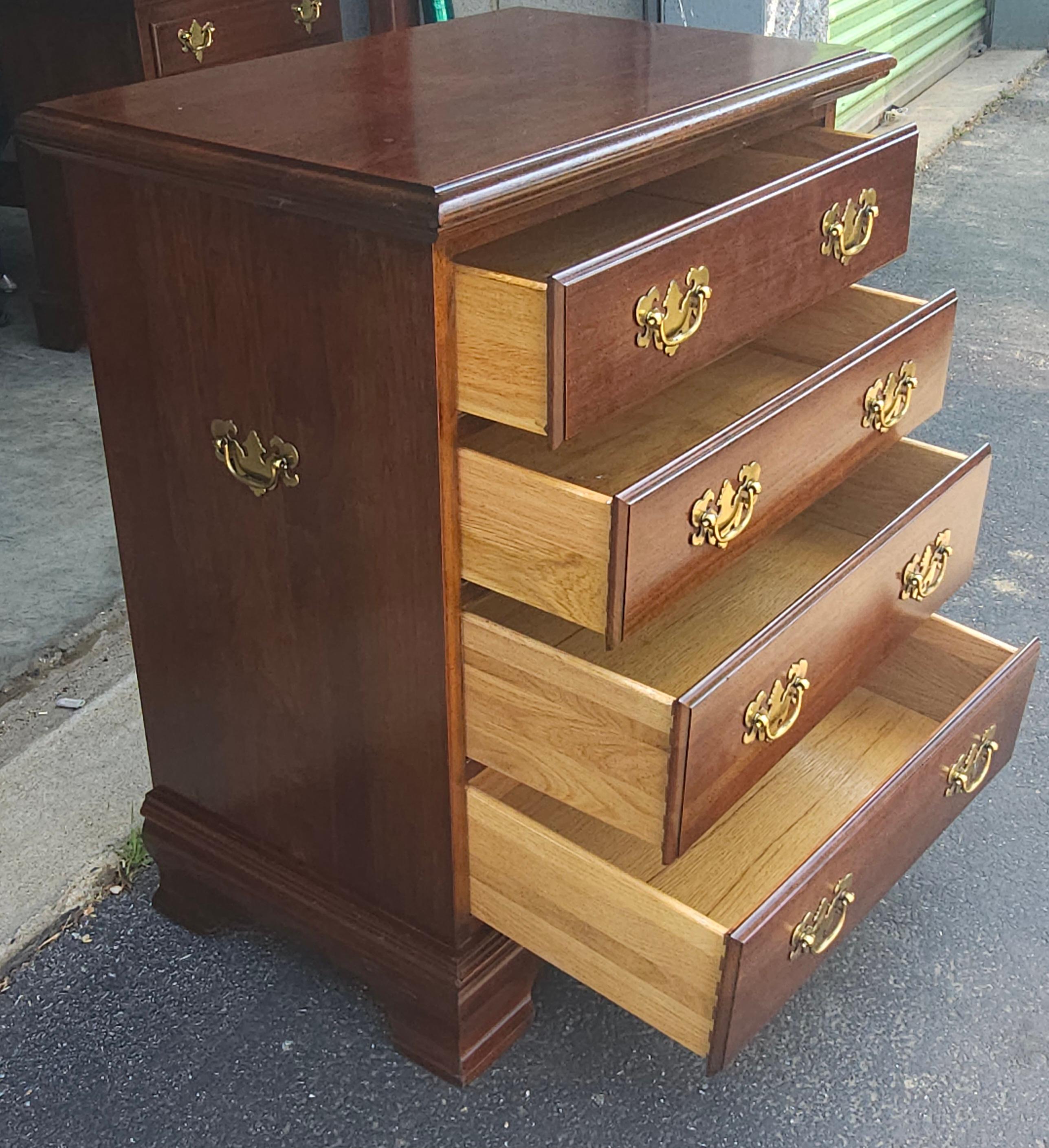 20th Century Chippendale Mahogany Four-Drawer Small Chest of Drawers  For Sale 2