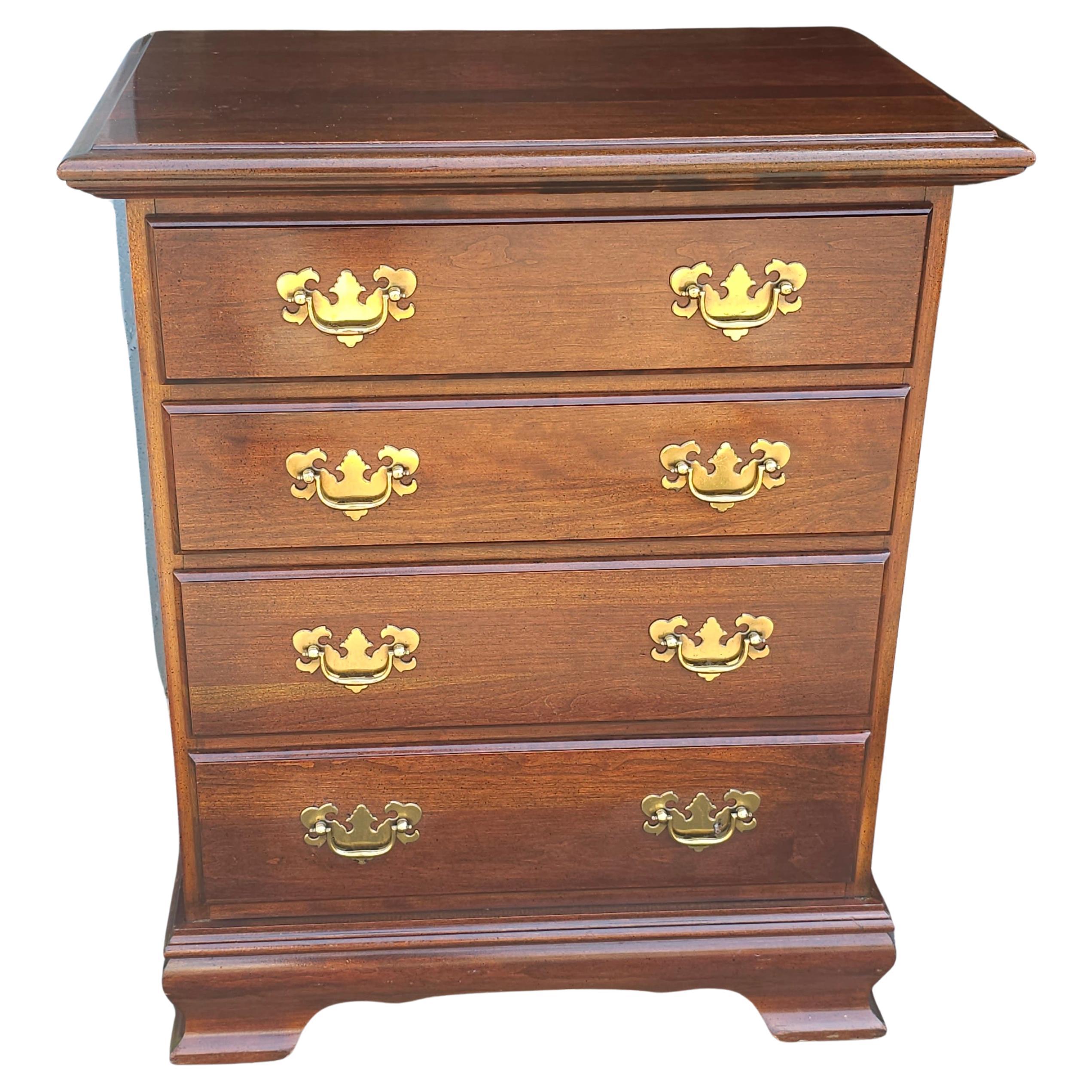 20th Century Chippendale Mahogany Four-Drawer Small Chest of Drawers  For Sale