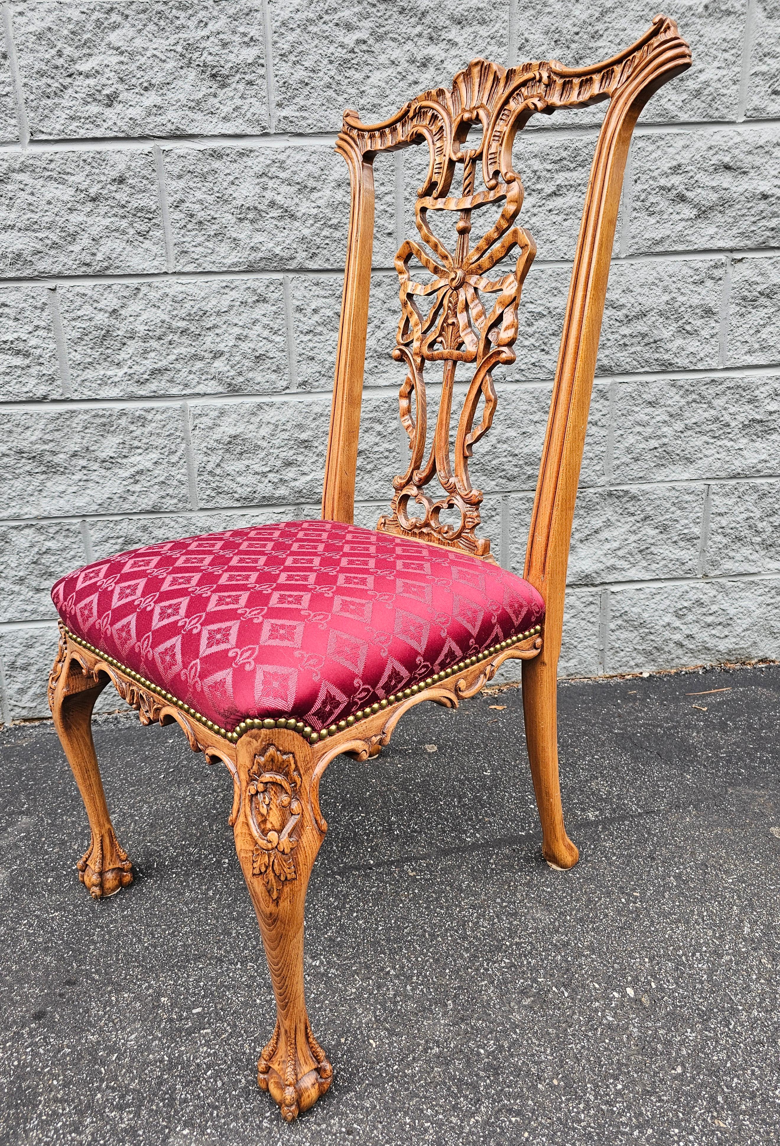 20th Century Chippendale Style Varnished Carved Pine Ribbon-Back Side Chair For Sale 2