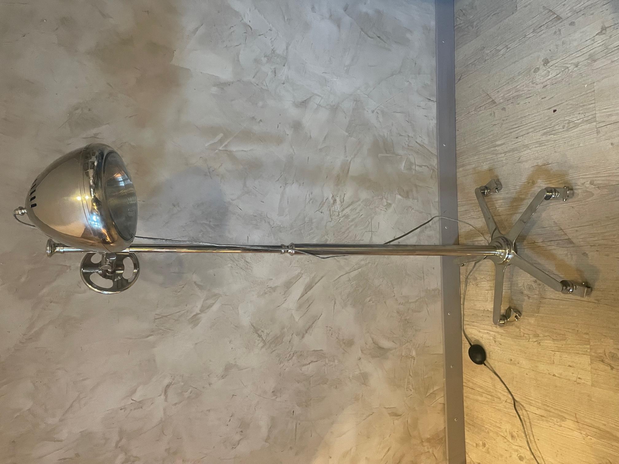 French 20th Century Chromed Metal Adjustable and Rolling Lamp Floor, 1950s
